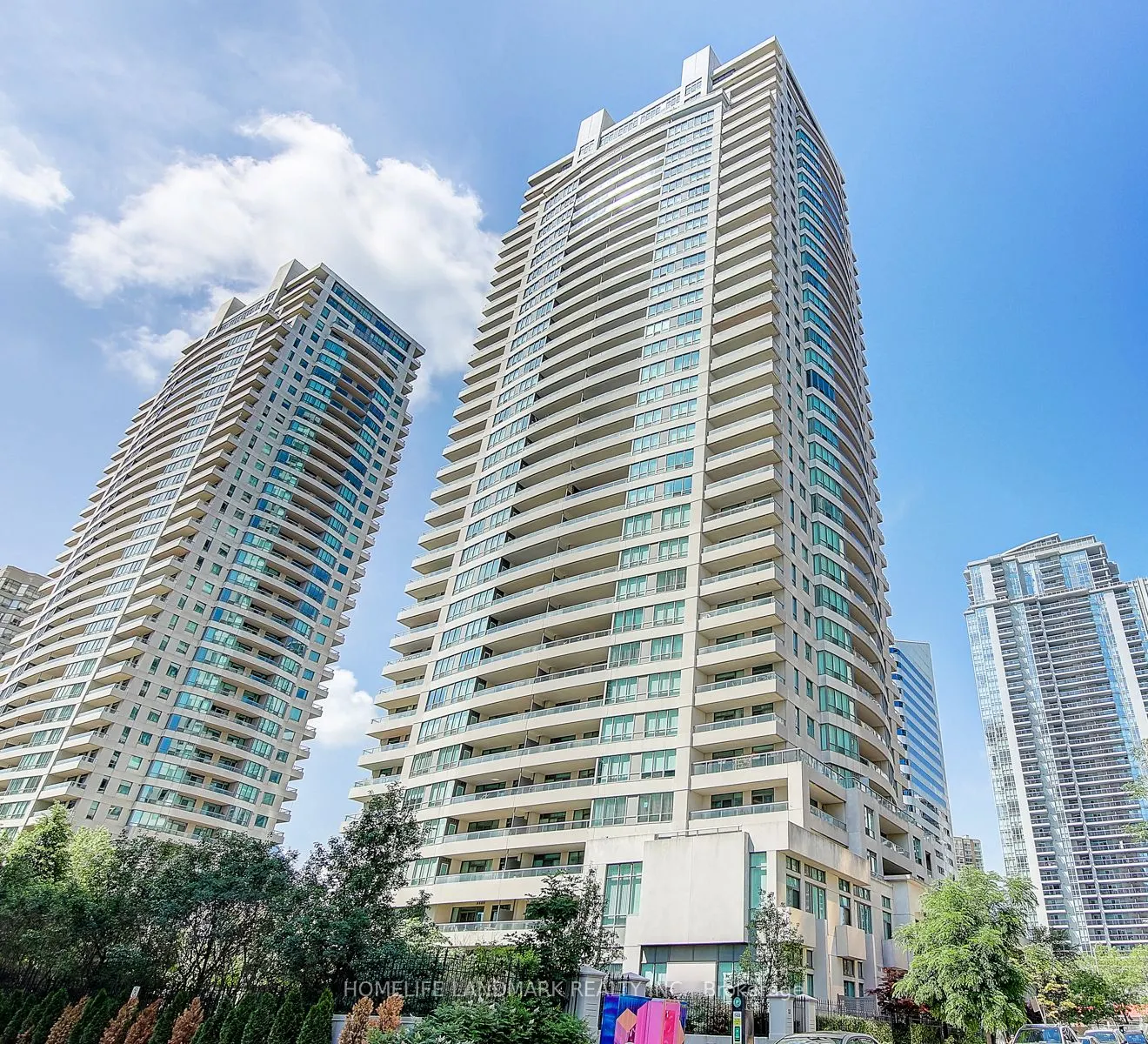 23 Hollywood Avenue, #1107