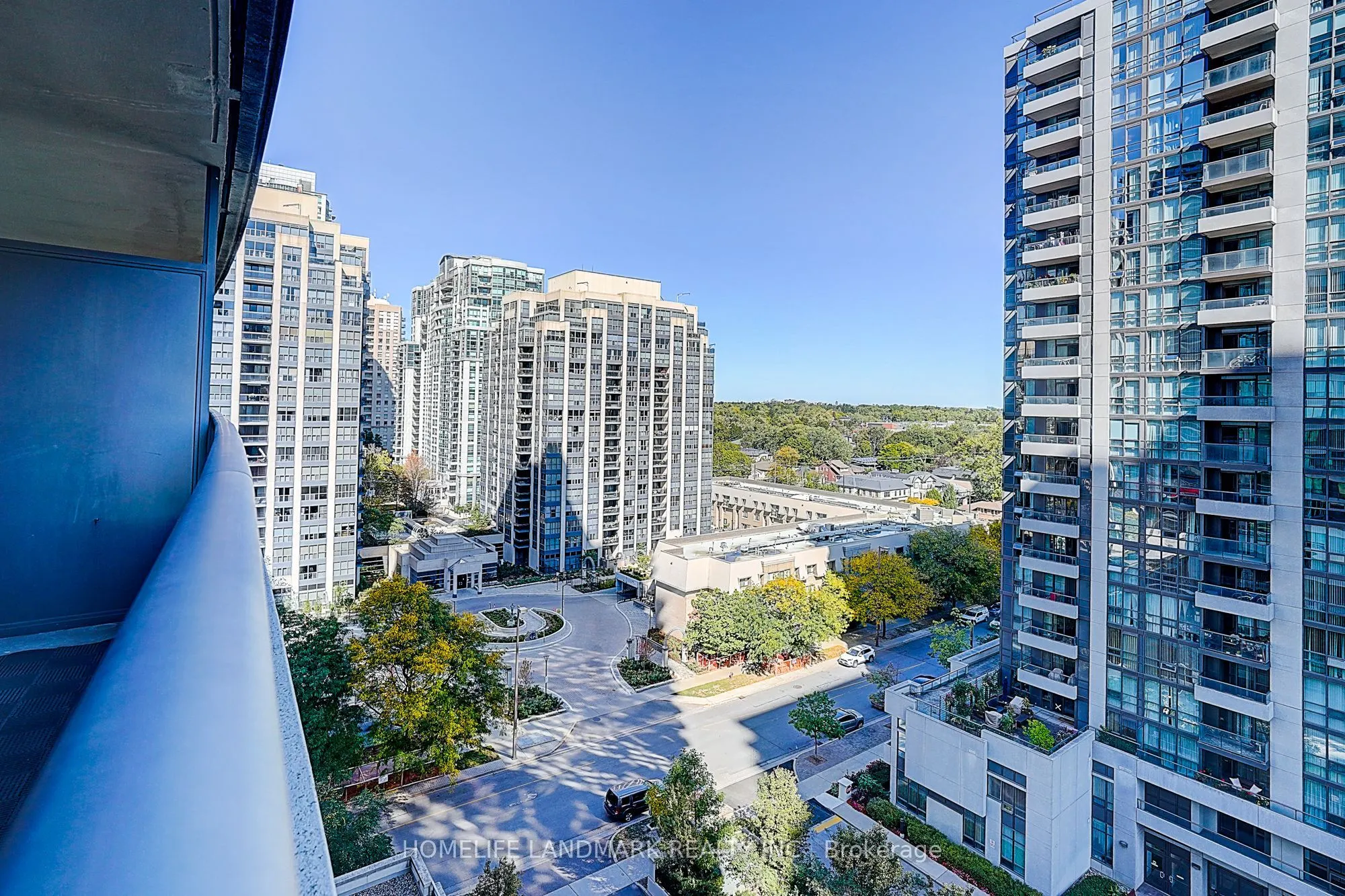 23 Hollywood Avenue, #1107