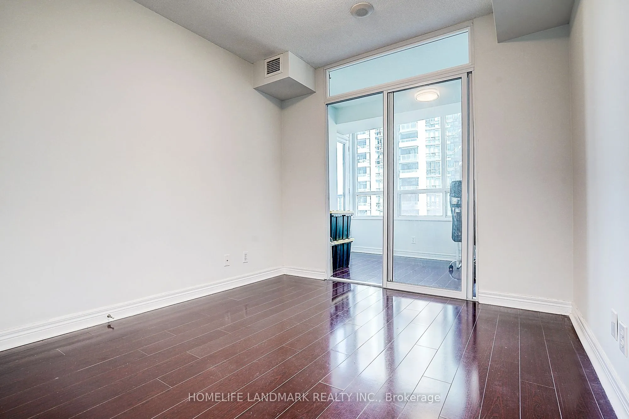 23 Hollywood Avenue, #1107