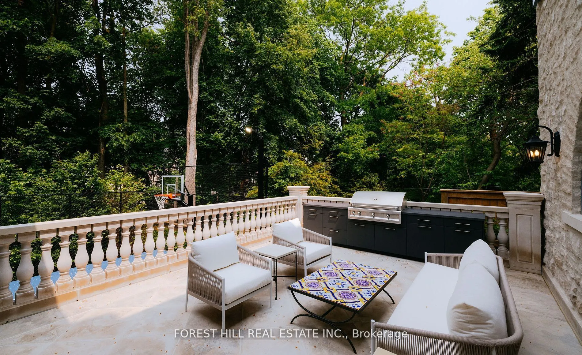 221 Forest Hill Road