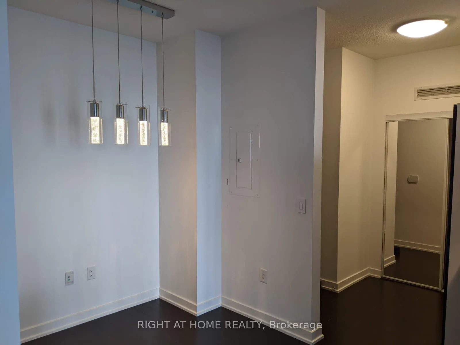 38 Dan Leckie Way, #2509