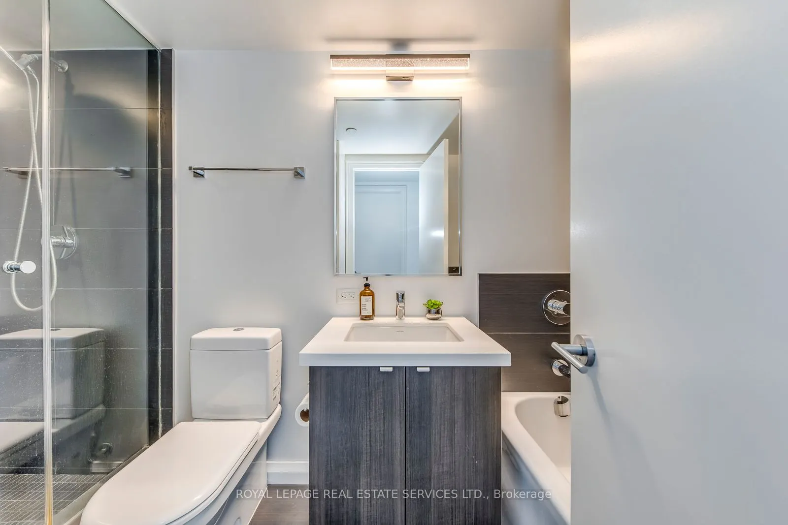 155 Yorkville Avenue, #2213