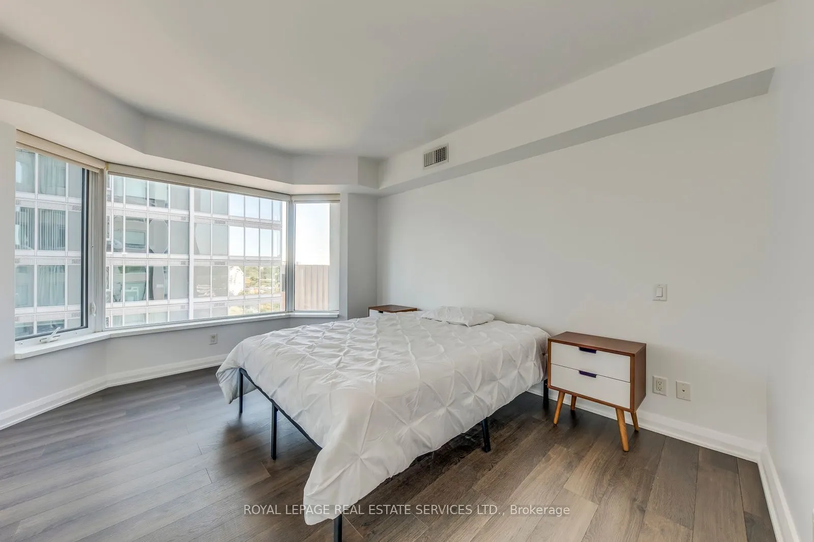 155 Yorkville Avenue, #2213