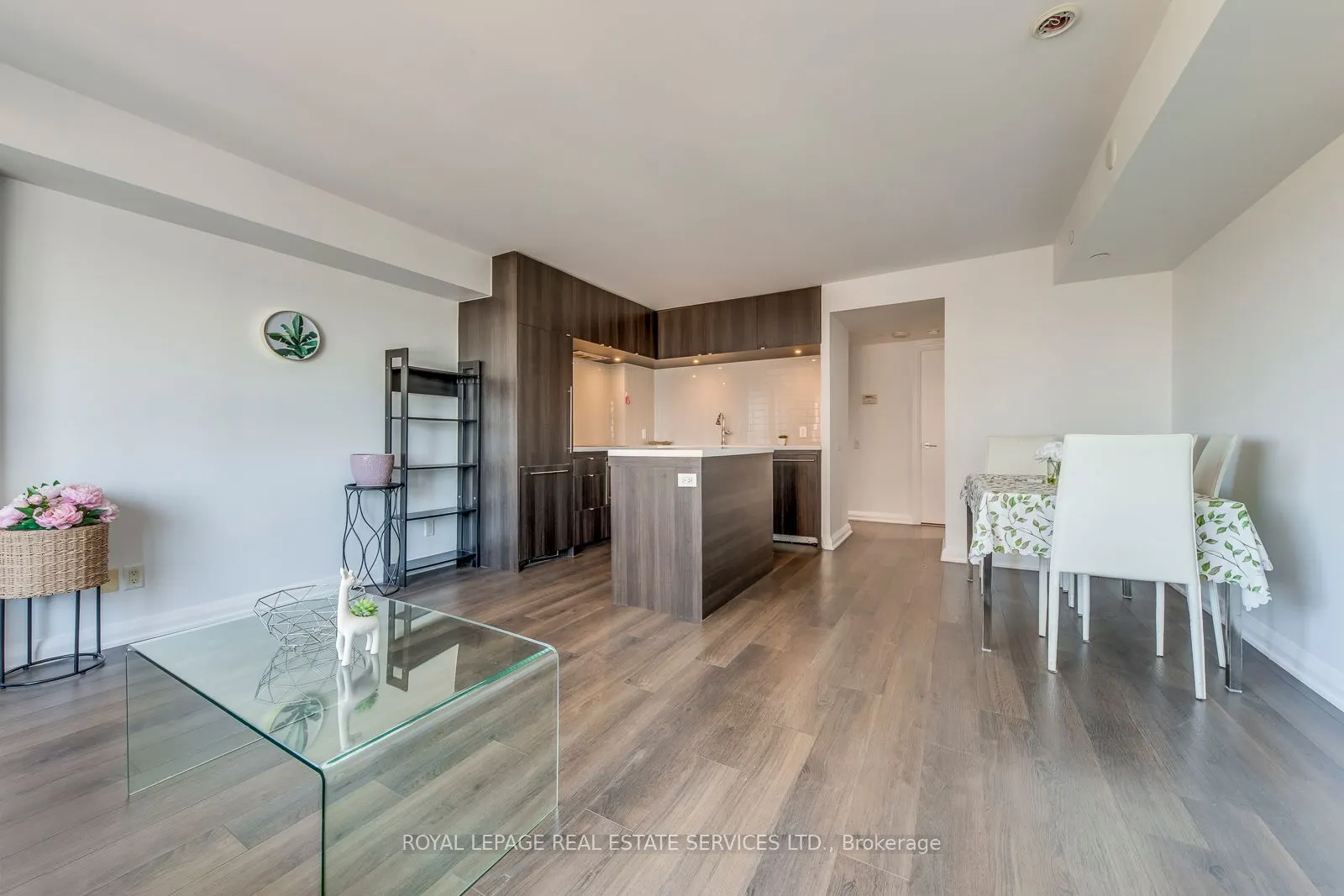 155 Yorkville Avenue, #2213