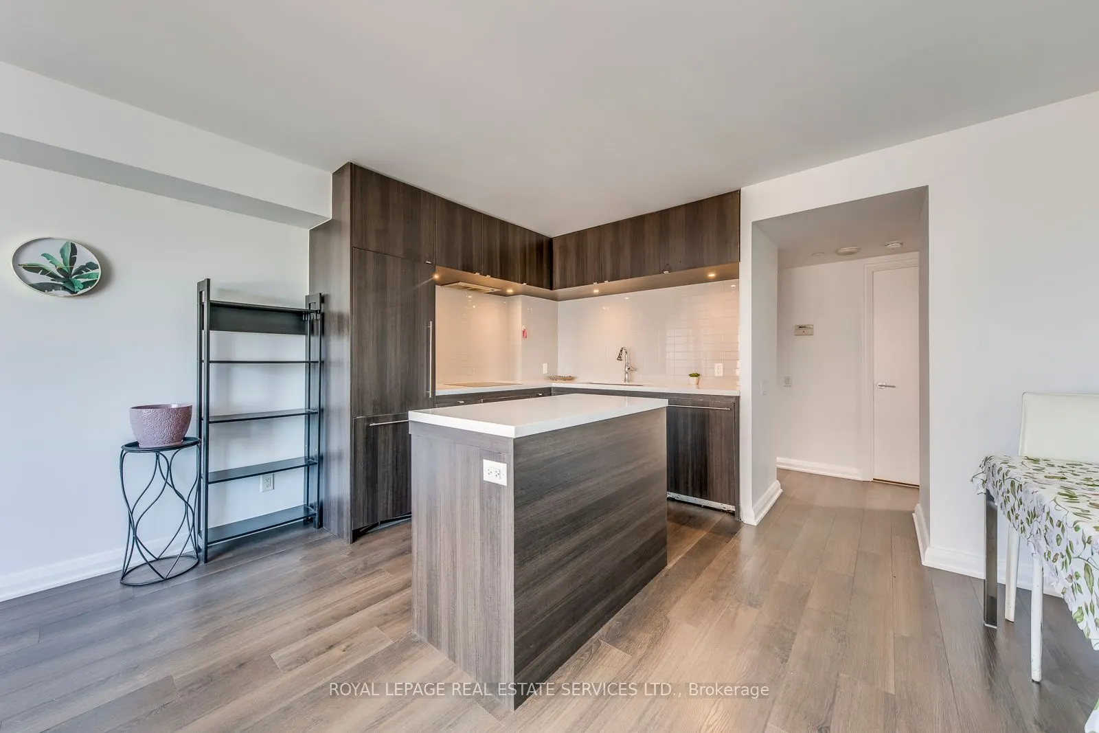 155 Yorkville Avenue, #2213