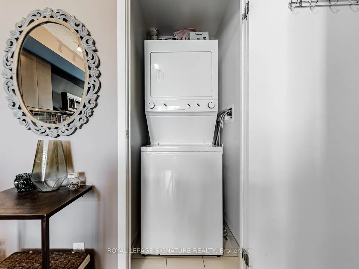 89 Dunfield Avenue, #1301