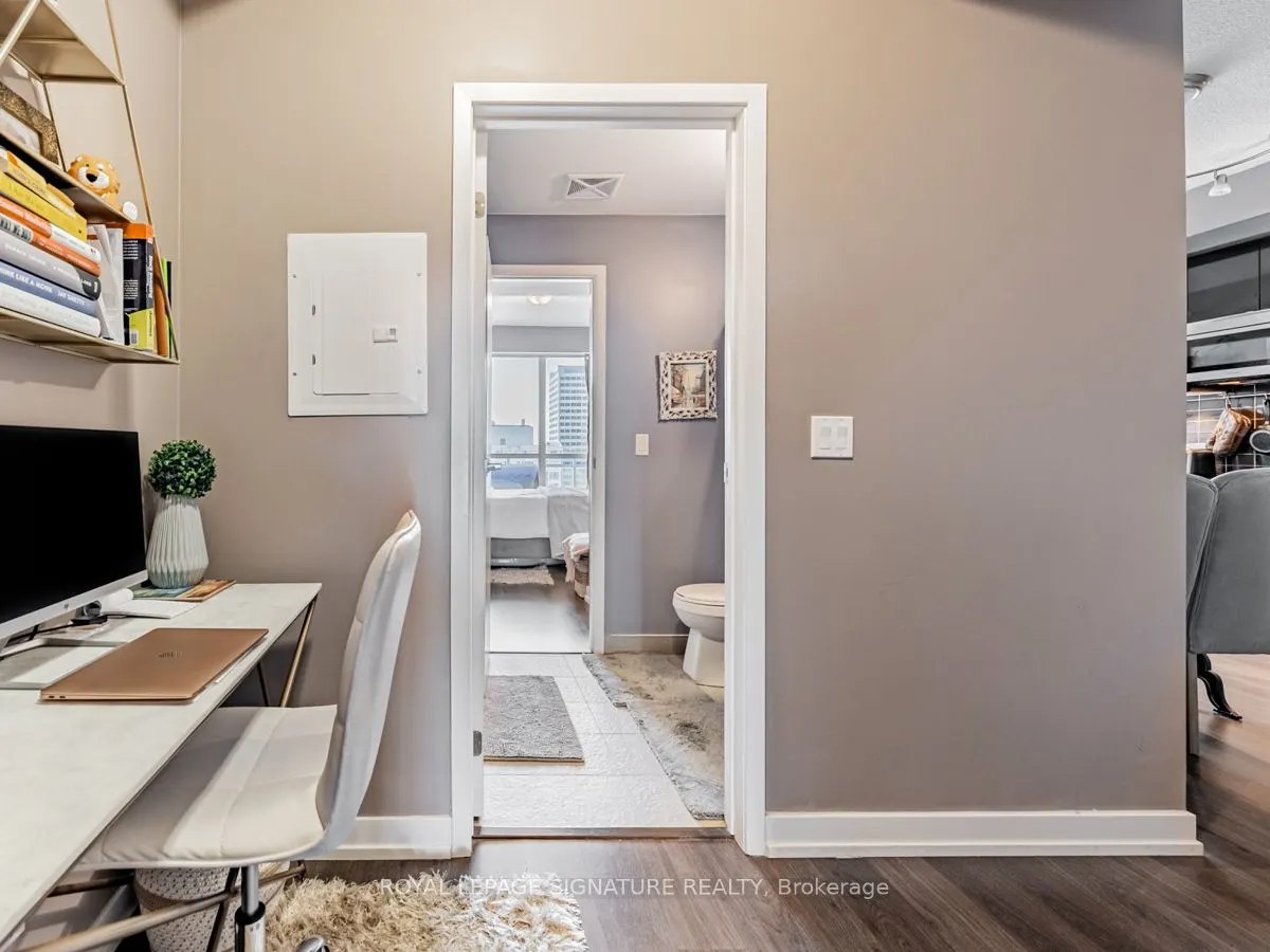 89 Dunfield Avenue, #1301