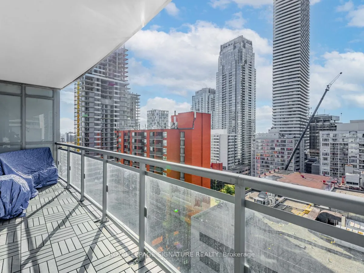 89 Dunfield Avenue, #1301