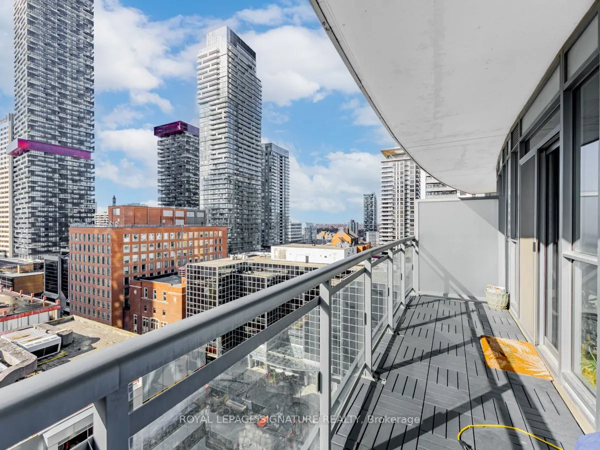 89 Dunfield Avenue, #1301