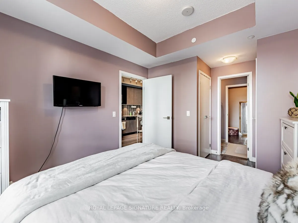 89 Dunfield Avenue, #1301