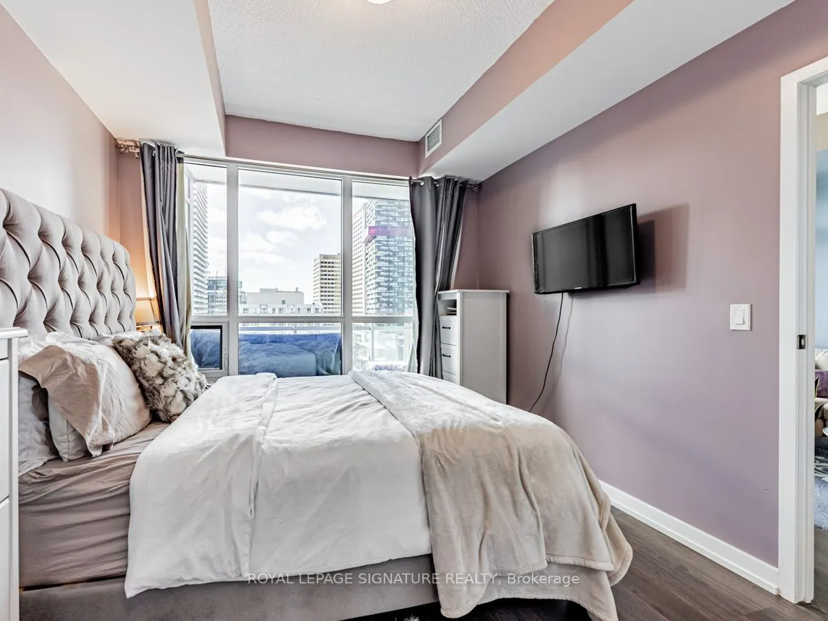 89 Dunfield Avenue, #1301