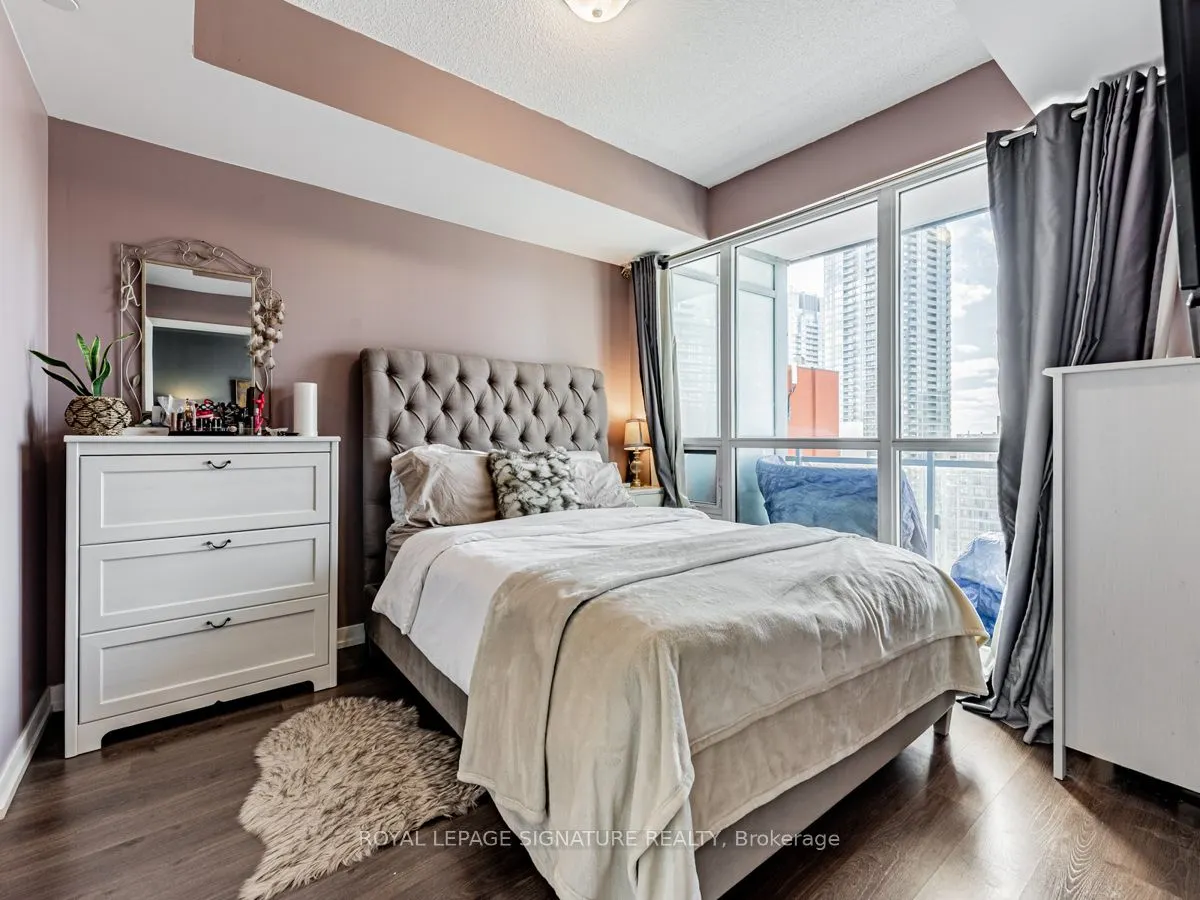 89 Dunfield Avenue, #1301