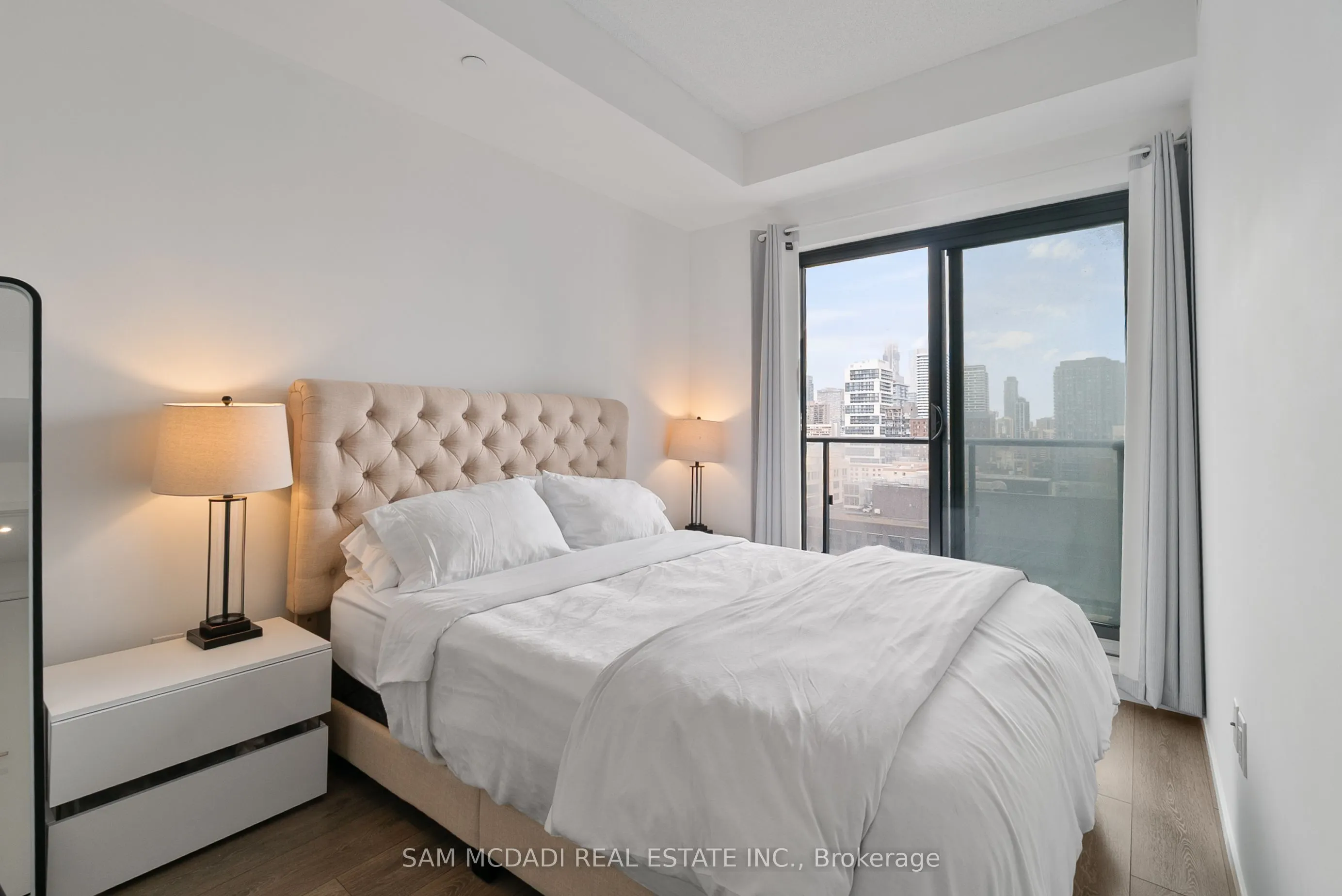 159 Dundas Street E, #1906