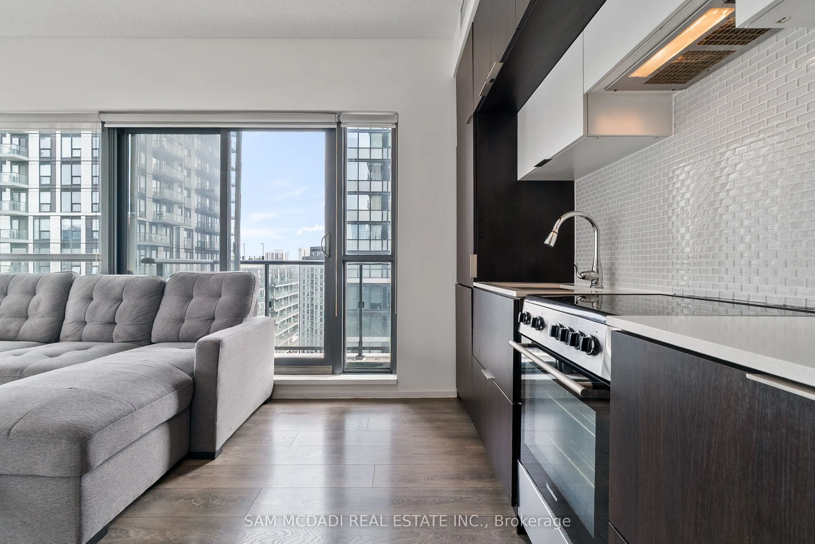 159 Dundas Street E, #1906