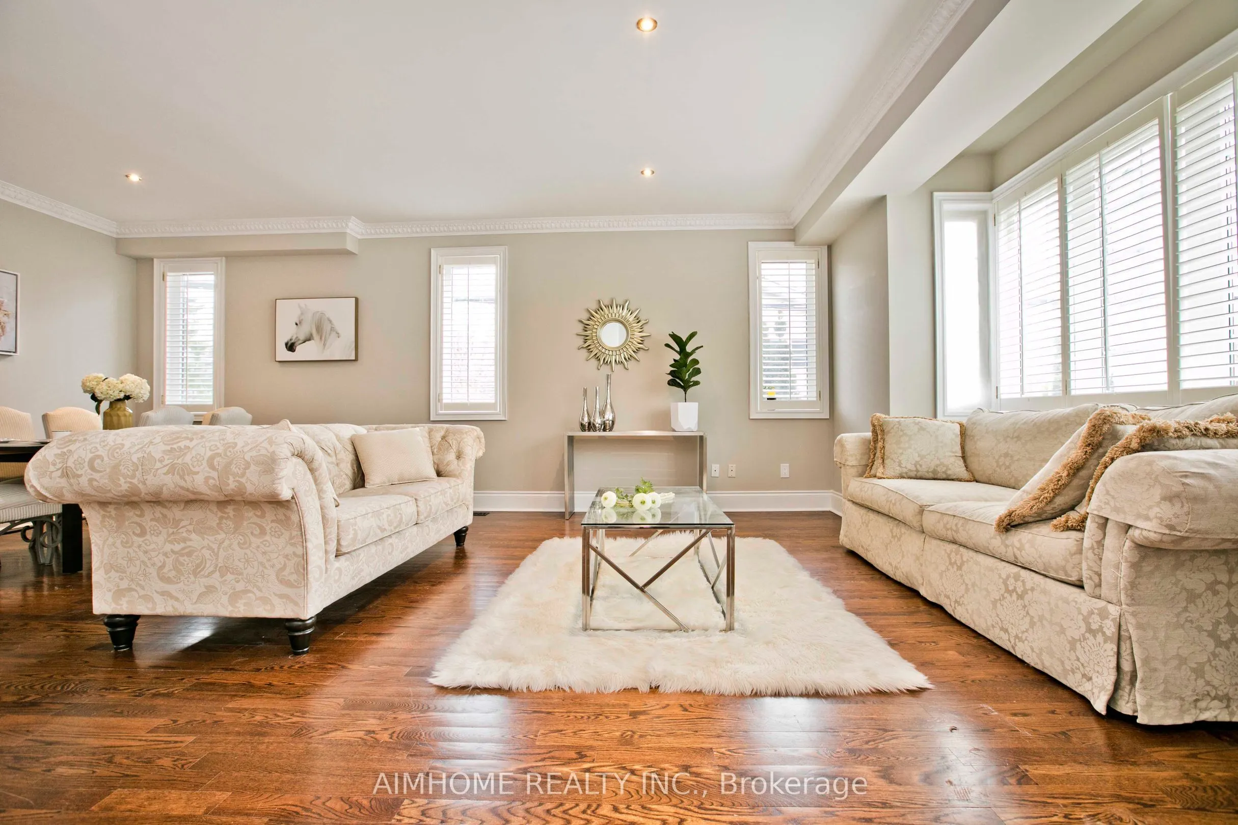 401 Longmore Street