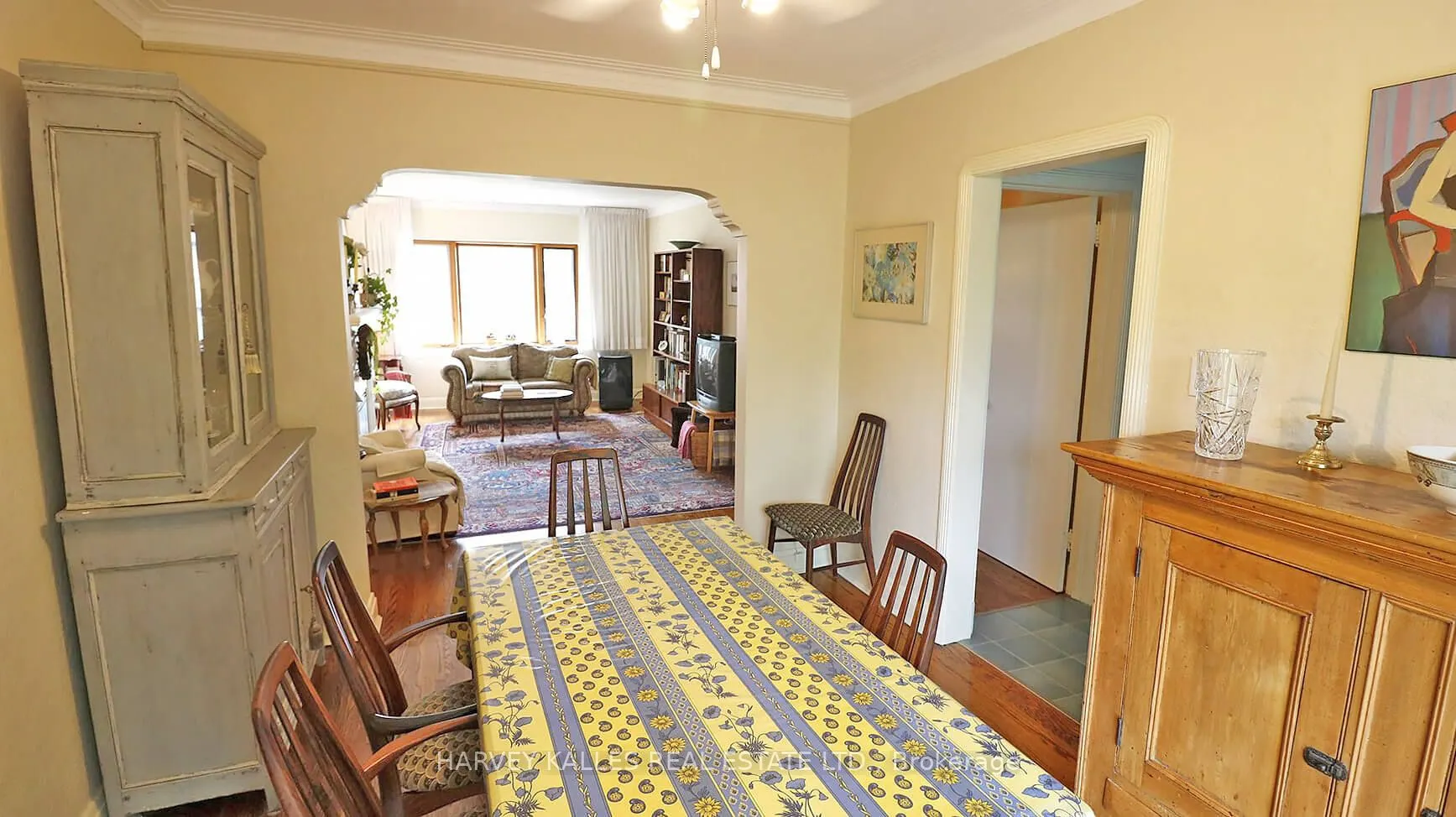 95 Chatsworth Drive, #Upper