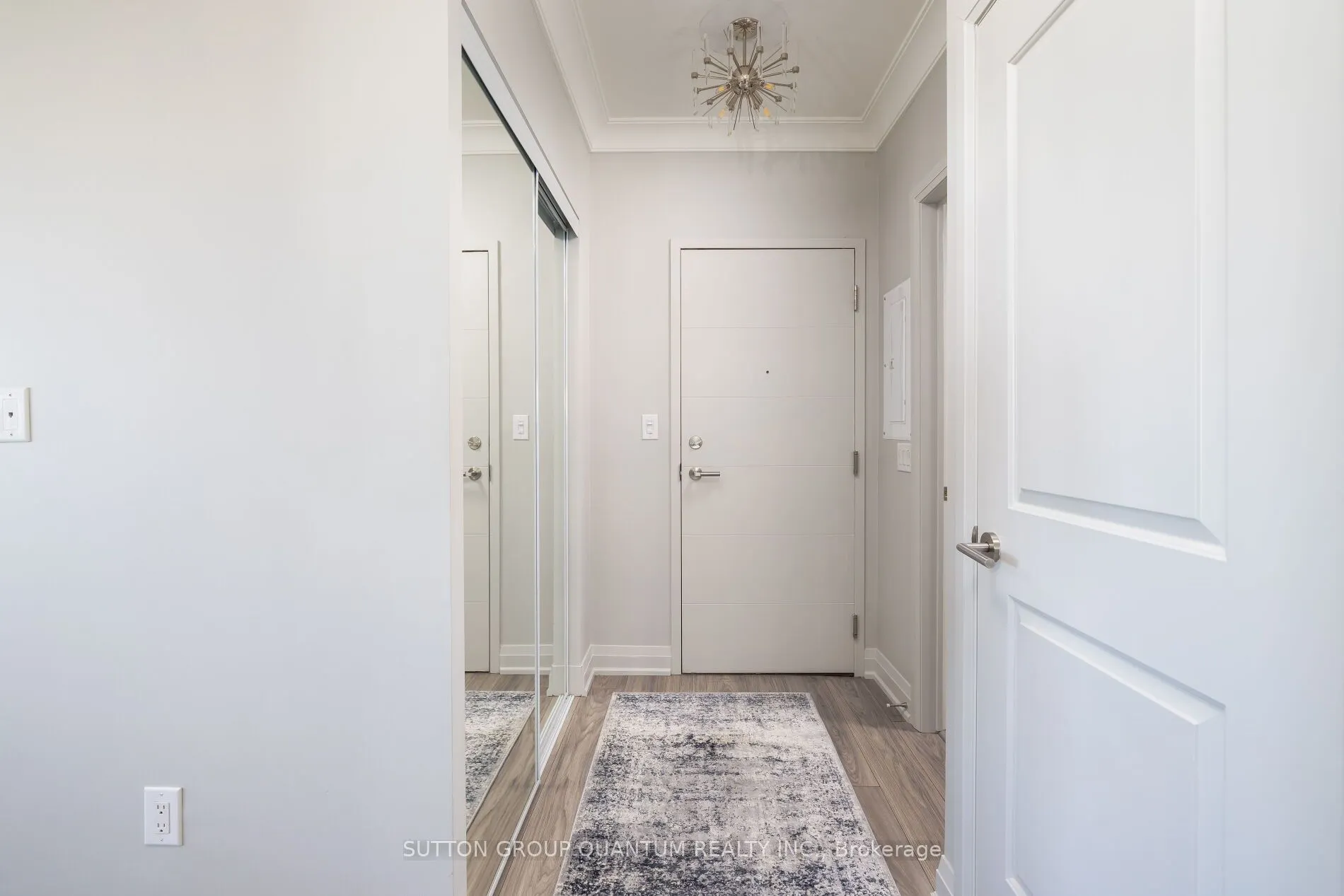 400 Adelaide Street E, #LPH 03