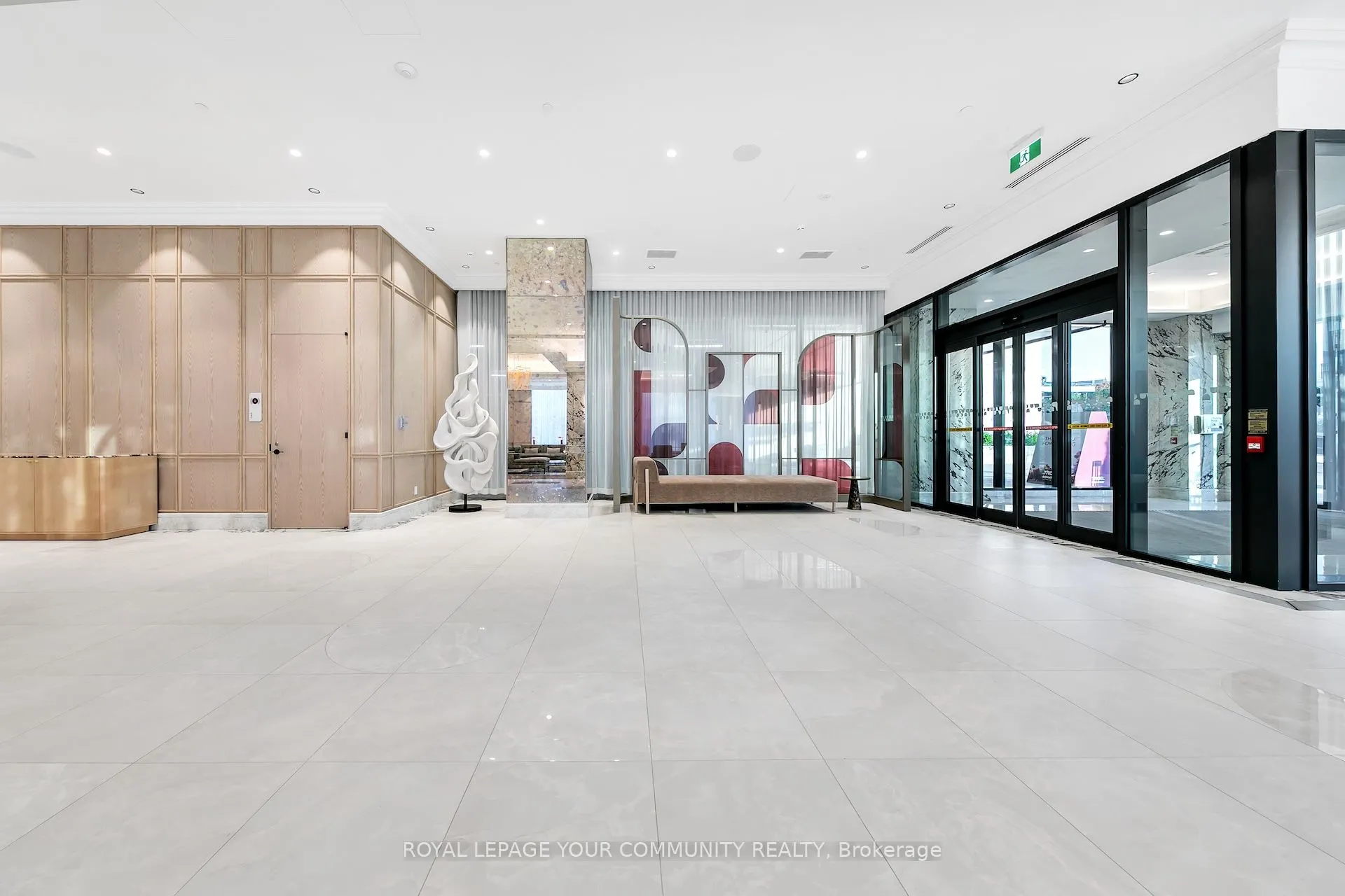 10 Inn On The Park Drive, #3303