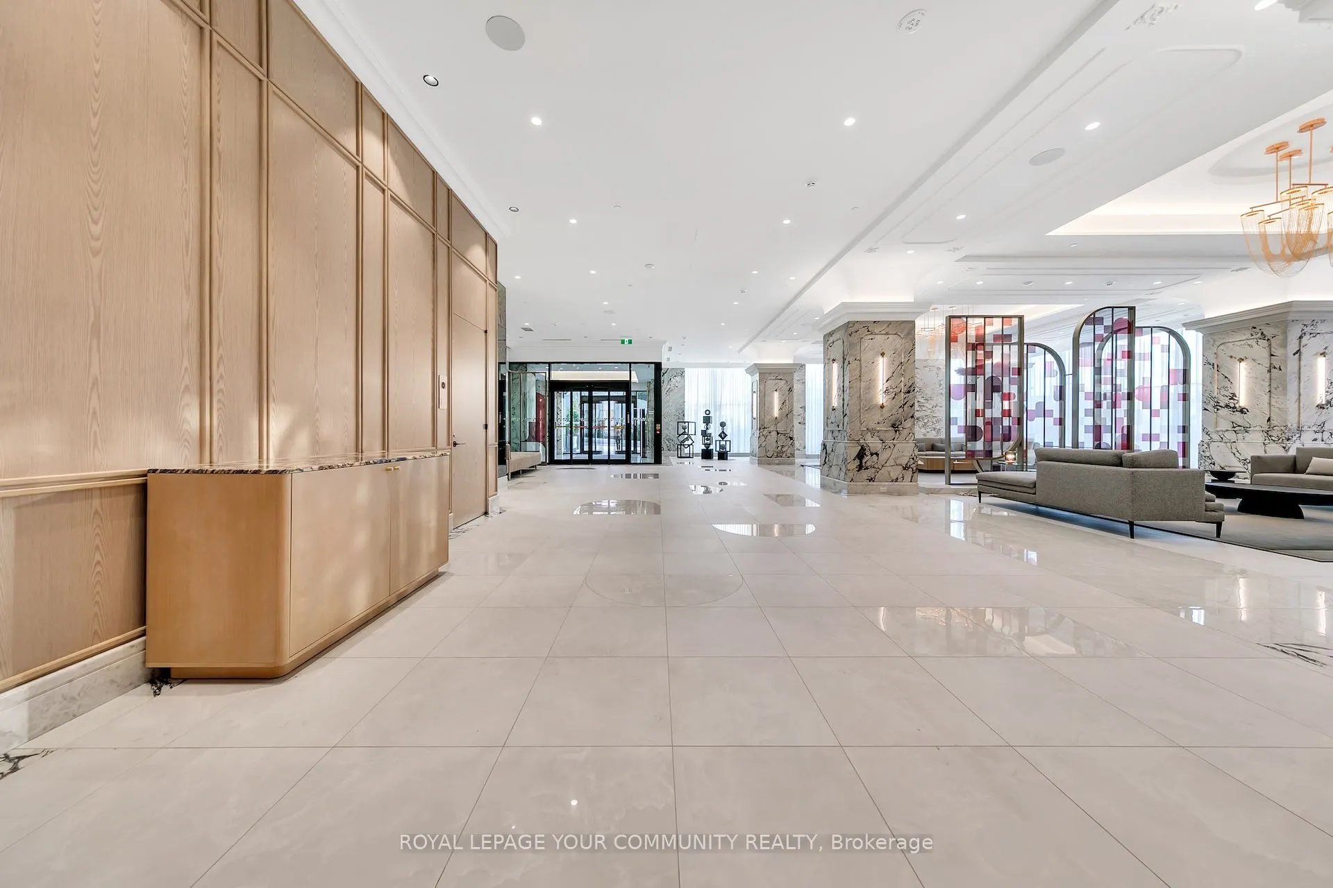 10 Inn On The Park Drive, #3303