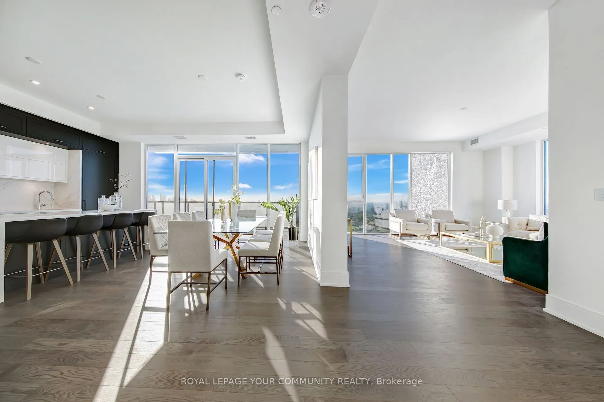 10 Inn On The Park Drive, #3303