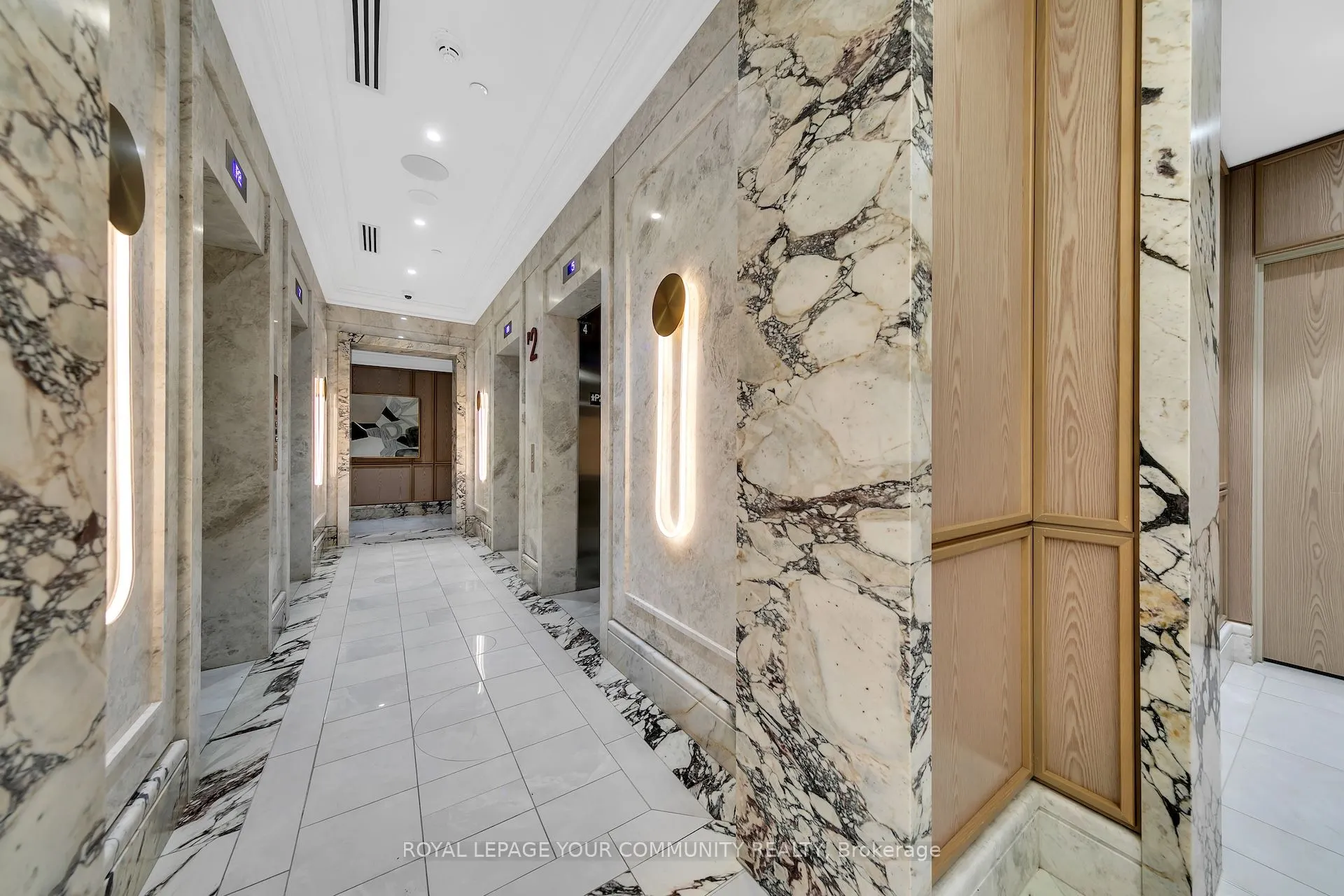 10 Inn On The Park Drive, #3303