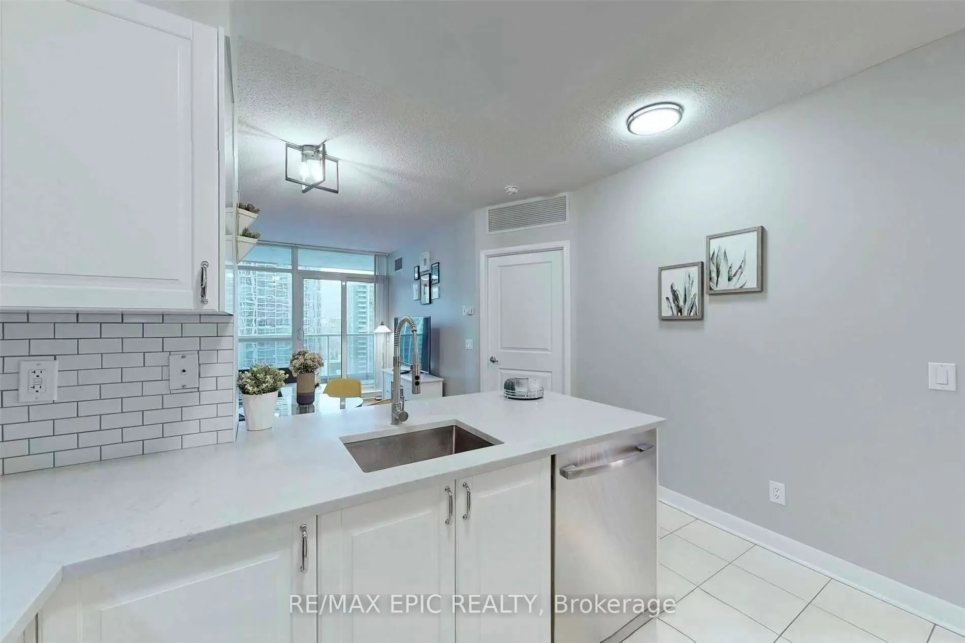 4978 Yonge Street, #1501