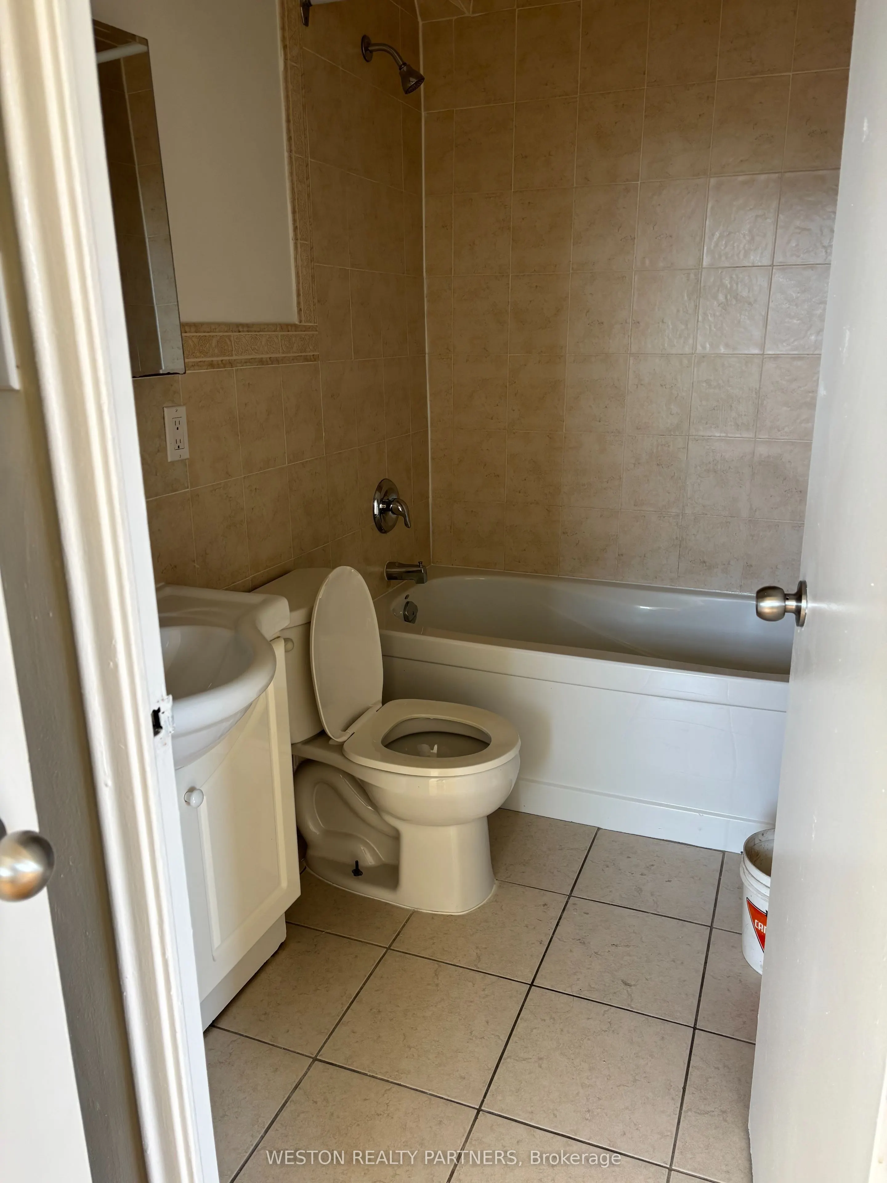 44 Walmer Road, #1205