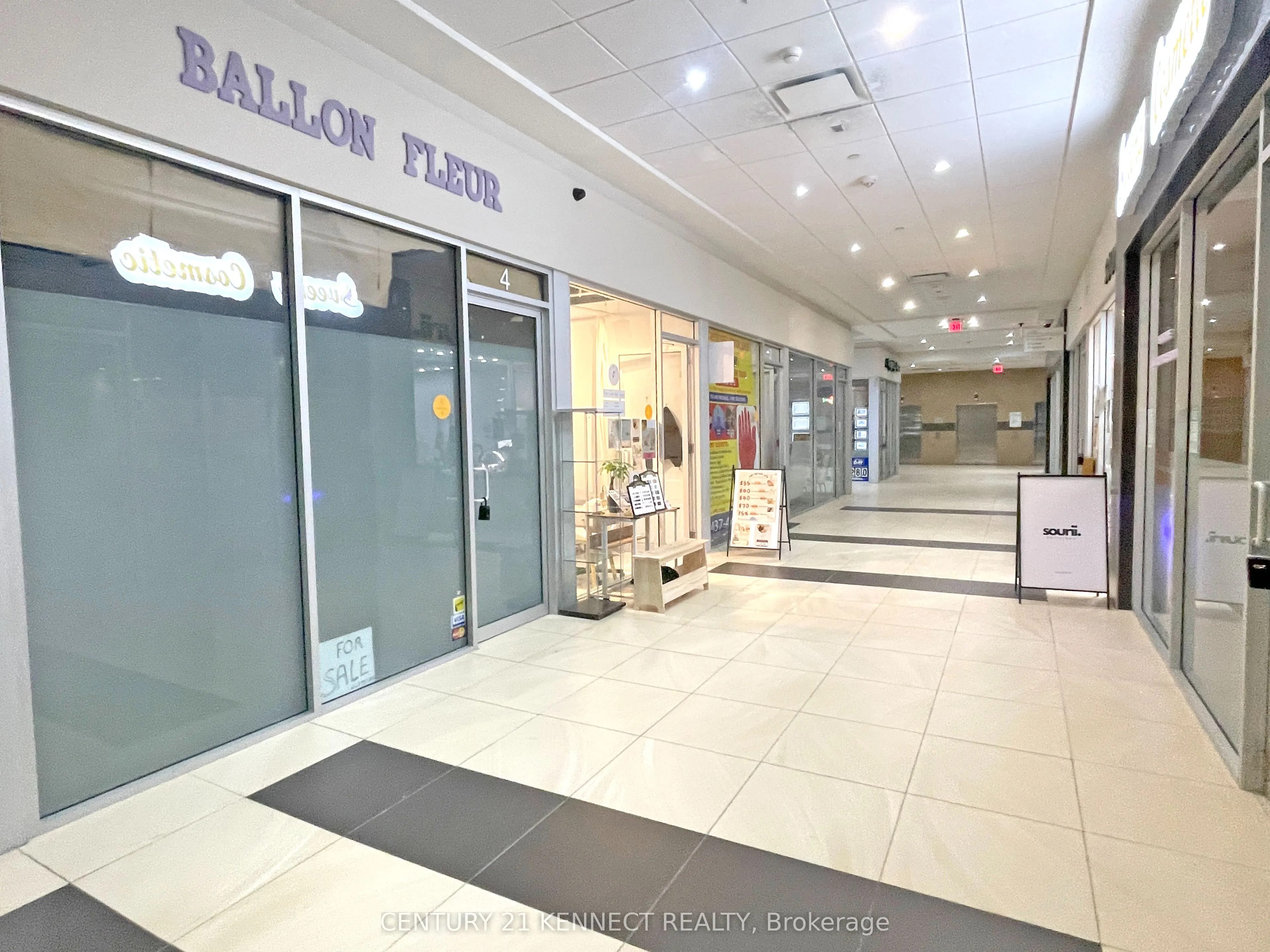 384 Yonge Street