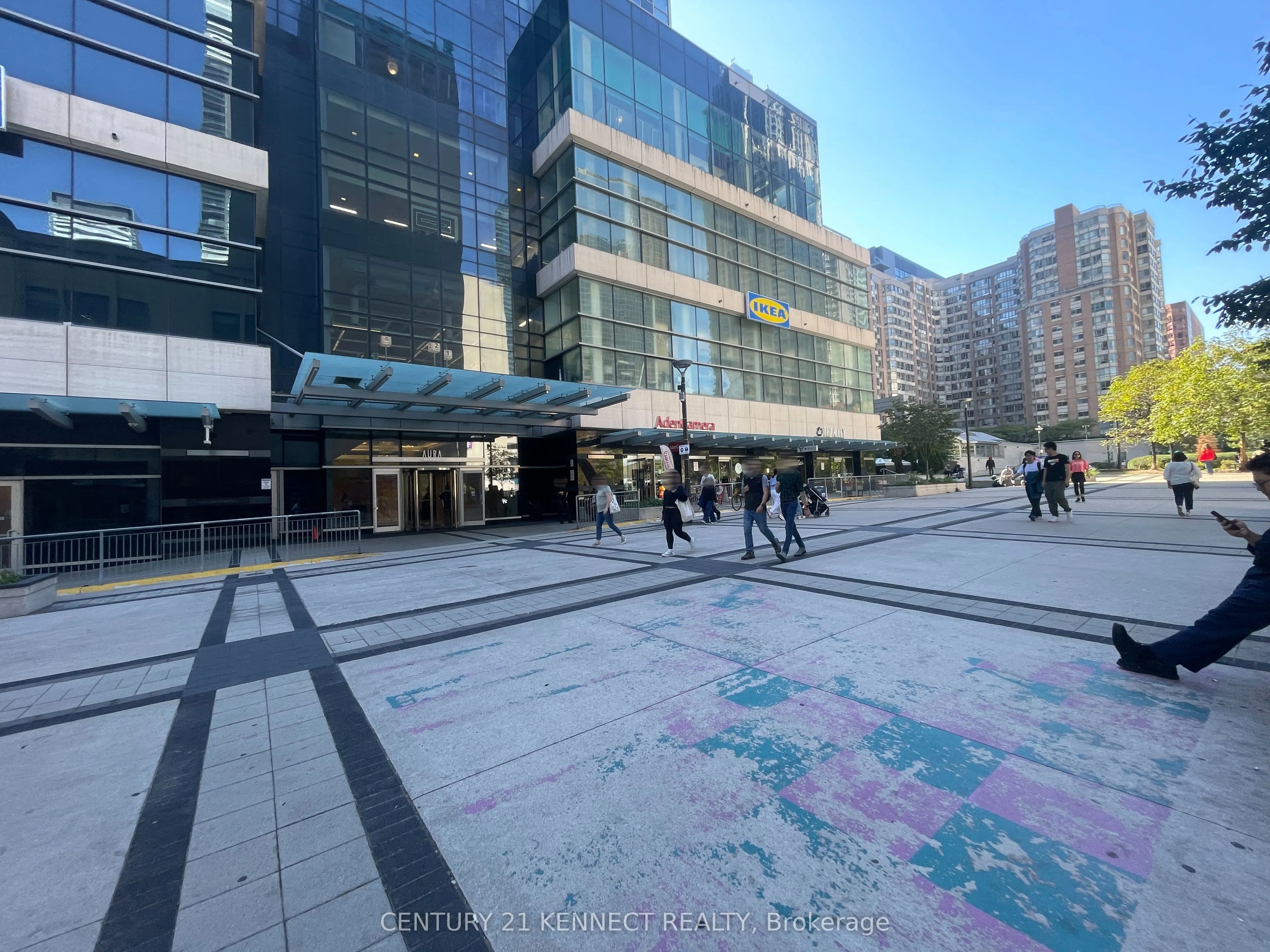 384 Yonge Street