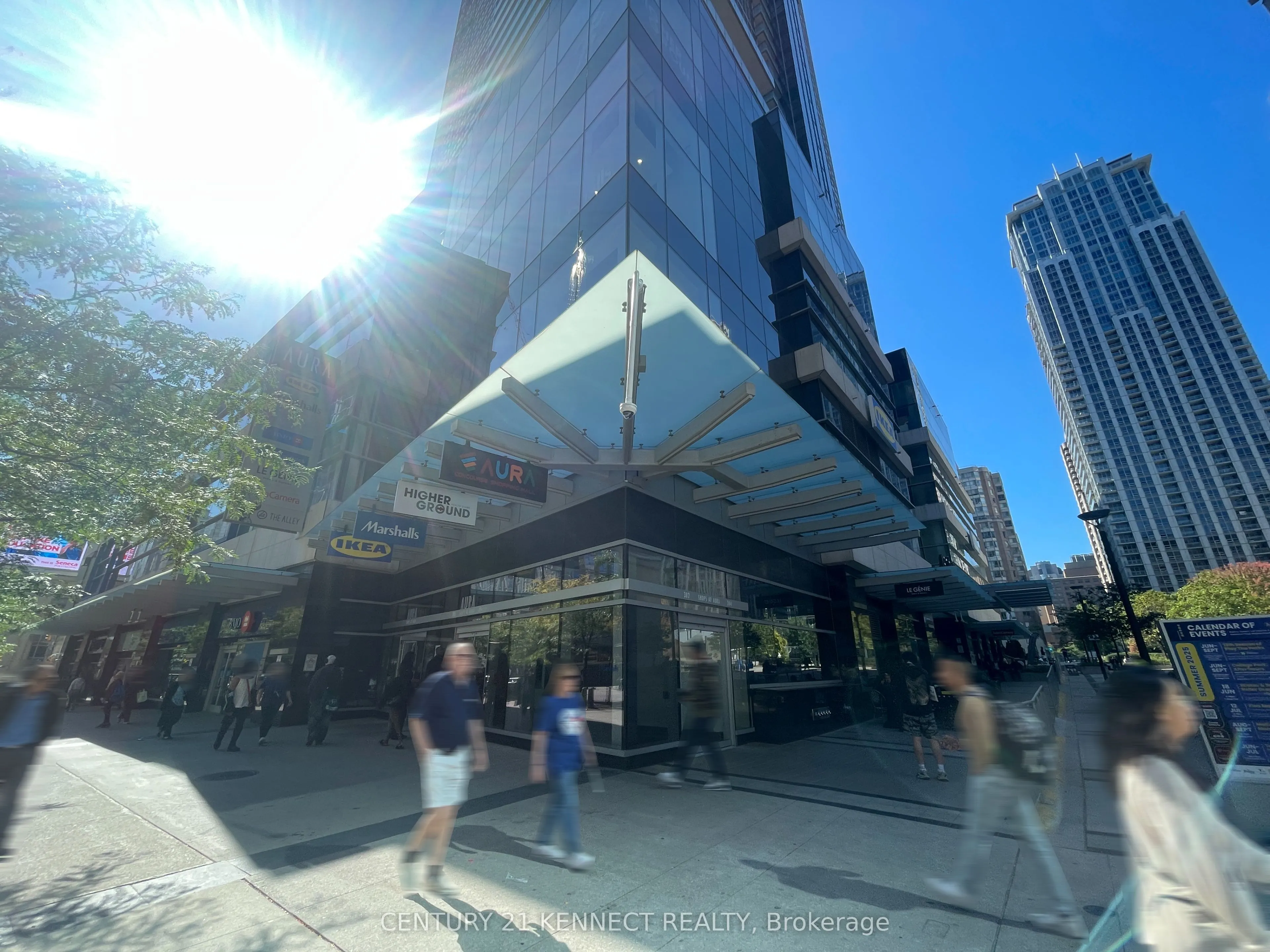 384 Yonge Street