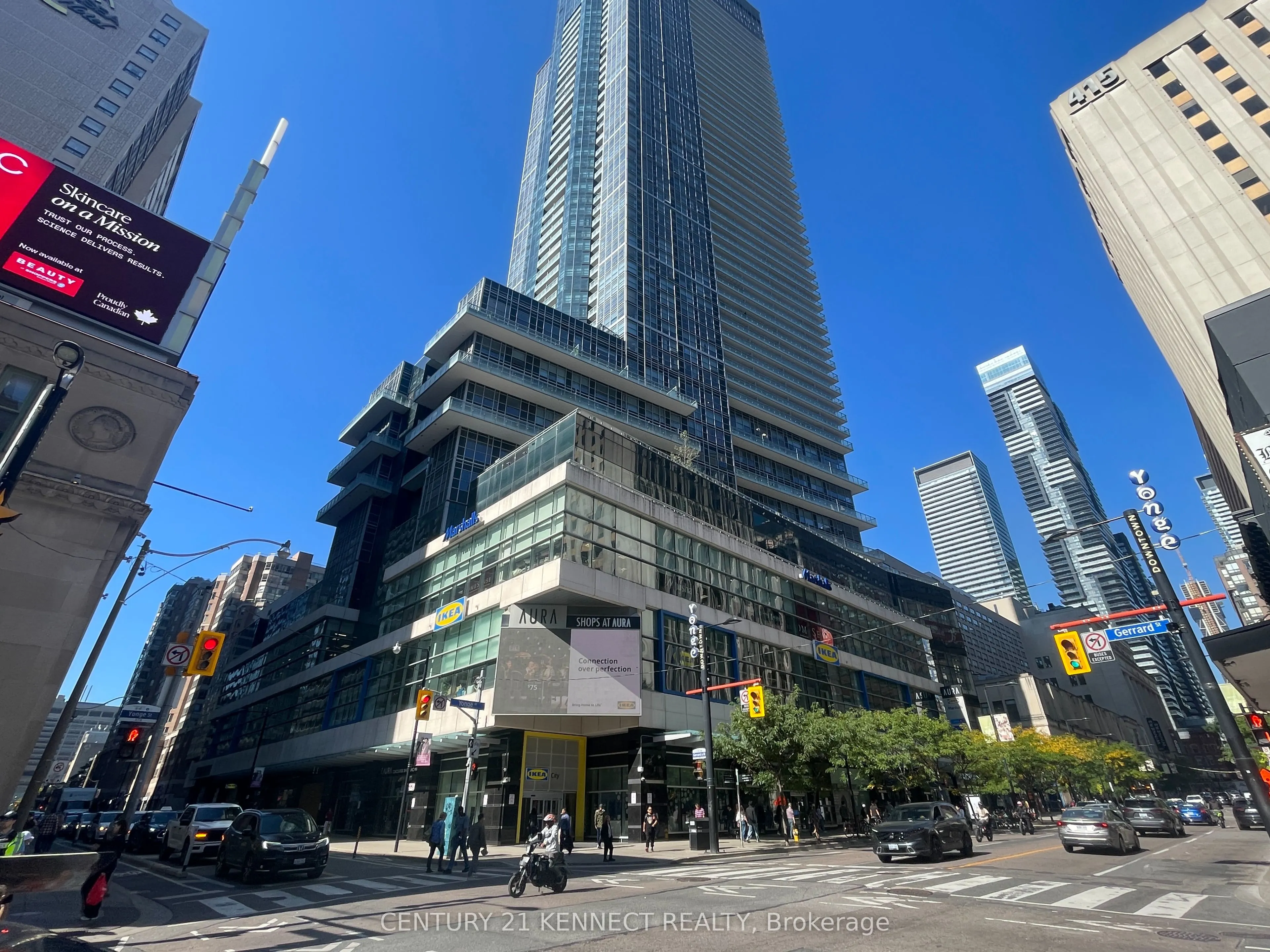 384 Yonge Street