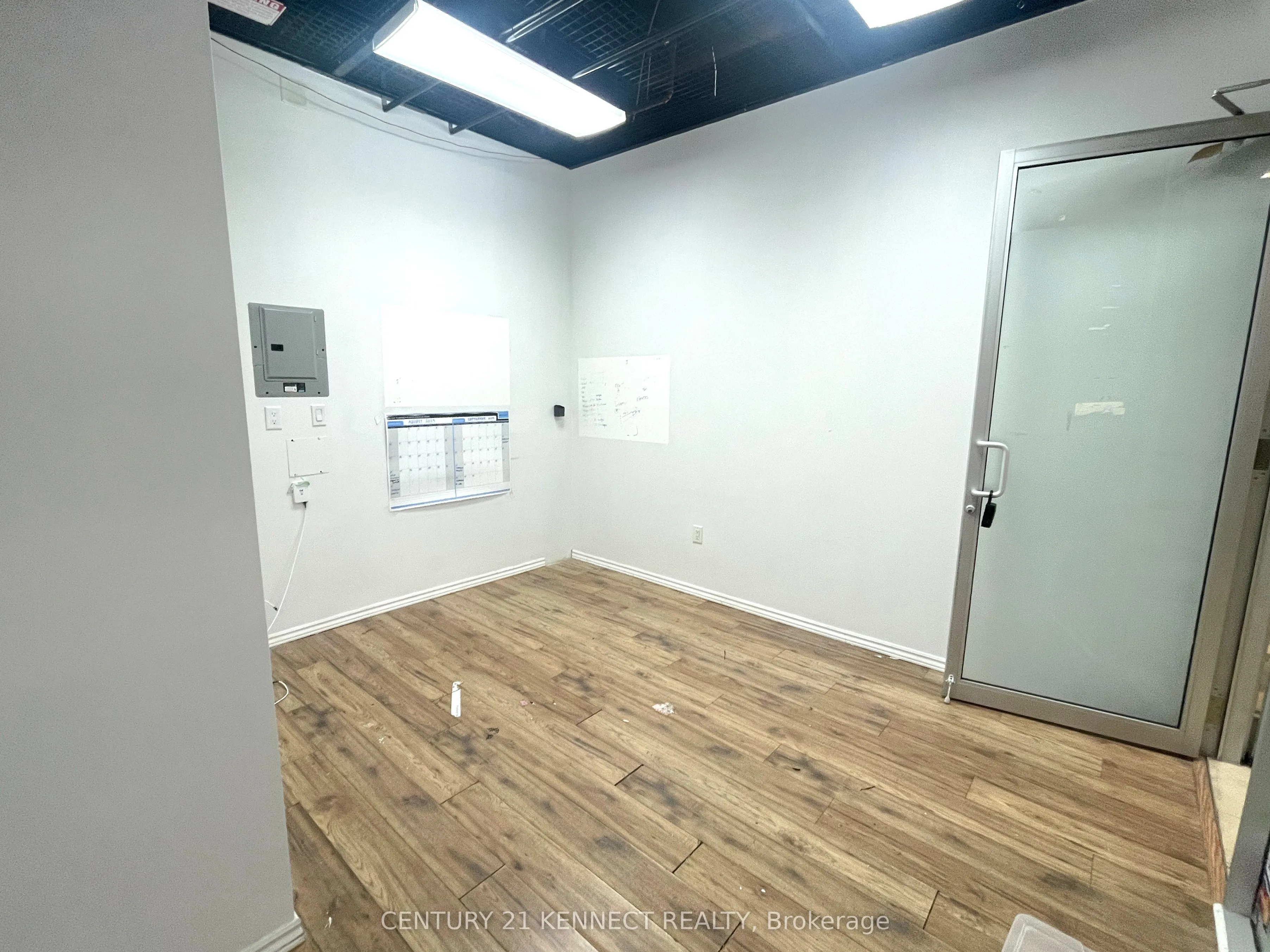 384 Yonge Street