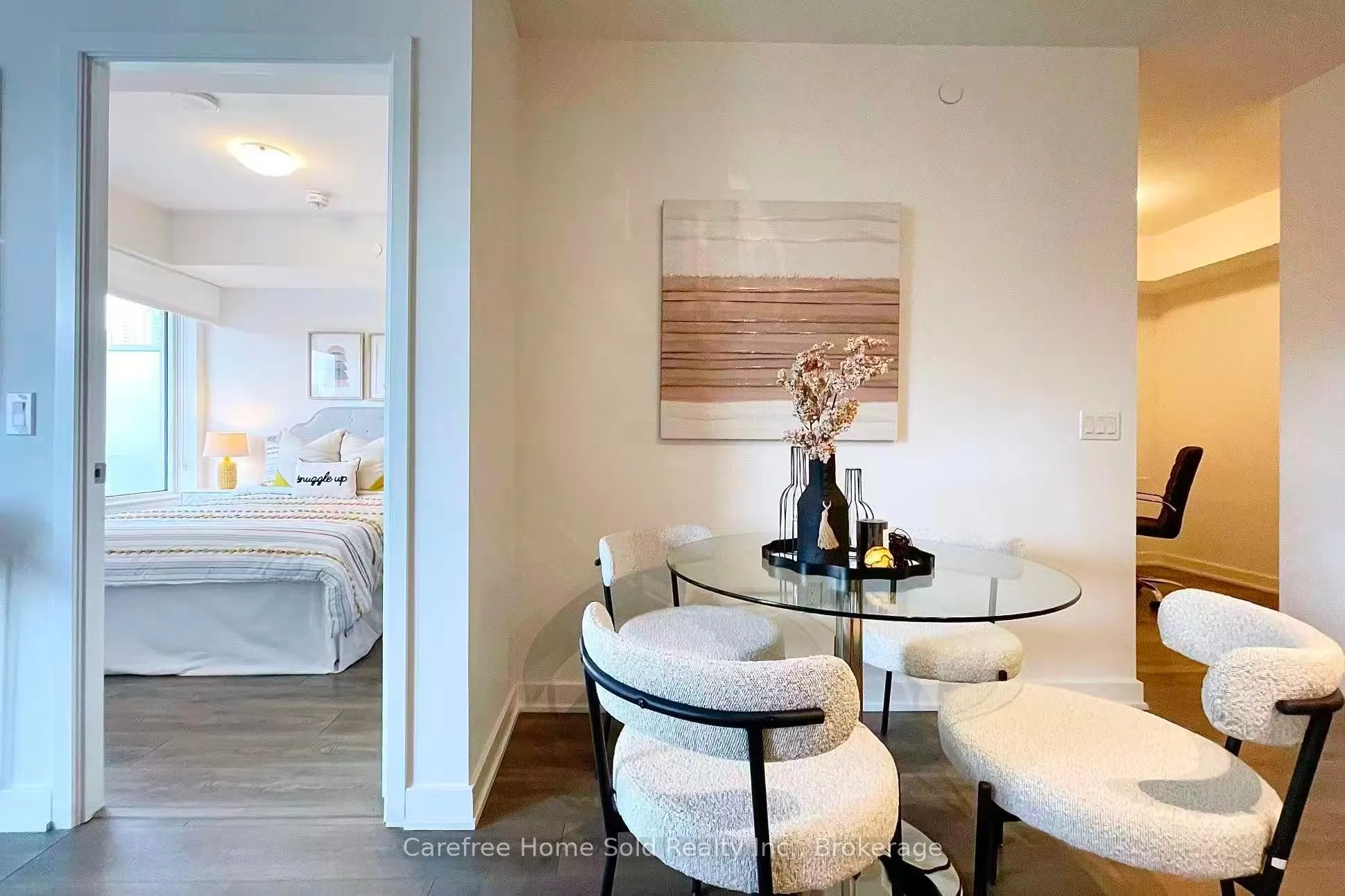 195 Redpath Avenue, #908