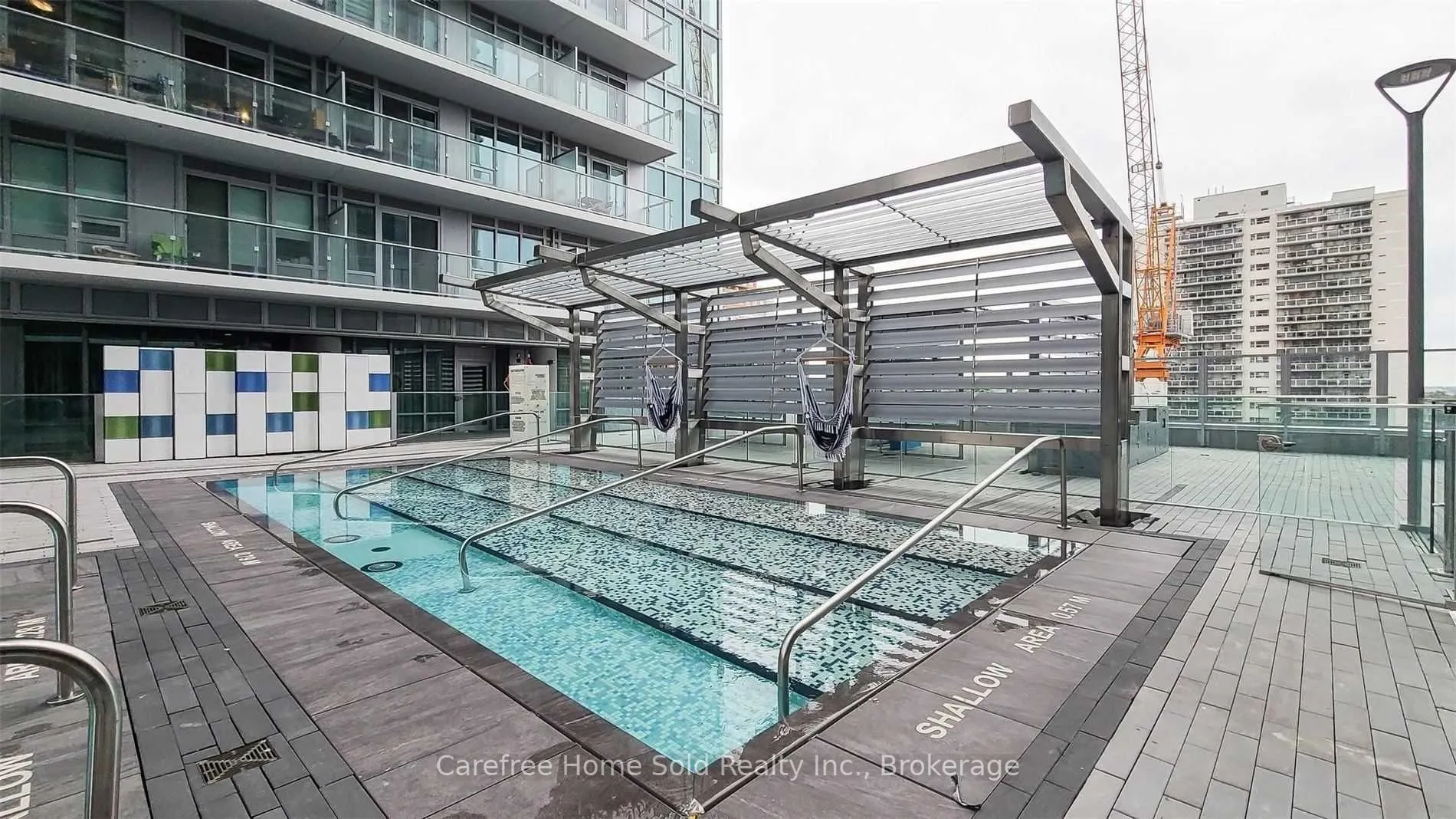 195 Redpath Avenue, #908