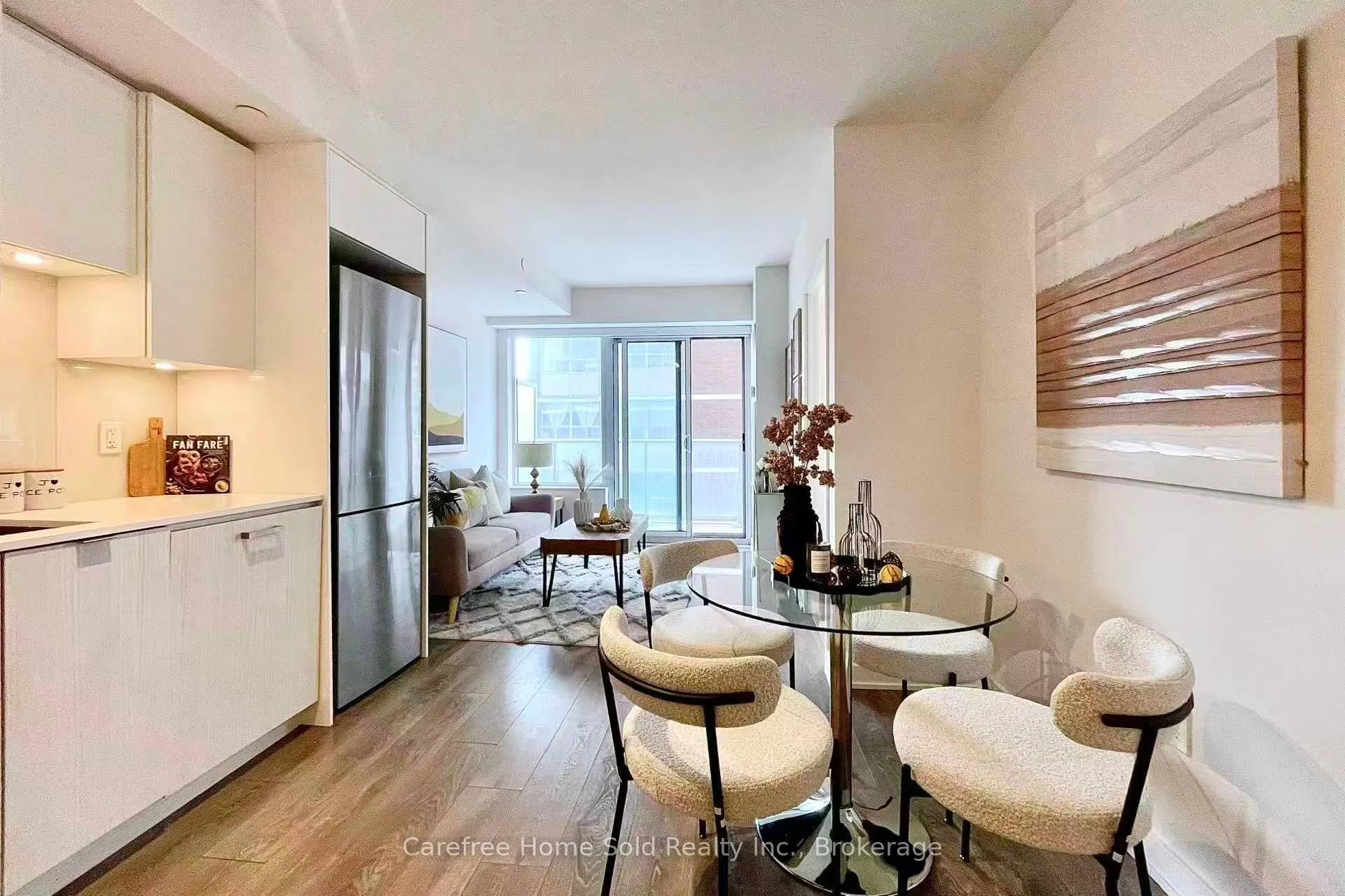 195 Redpath Avenue, #908