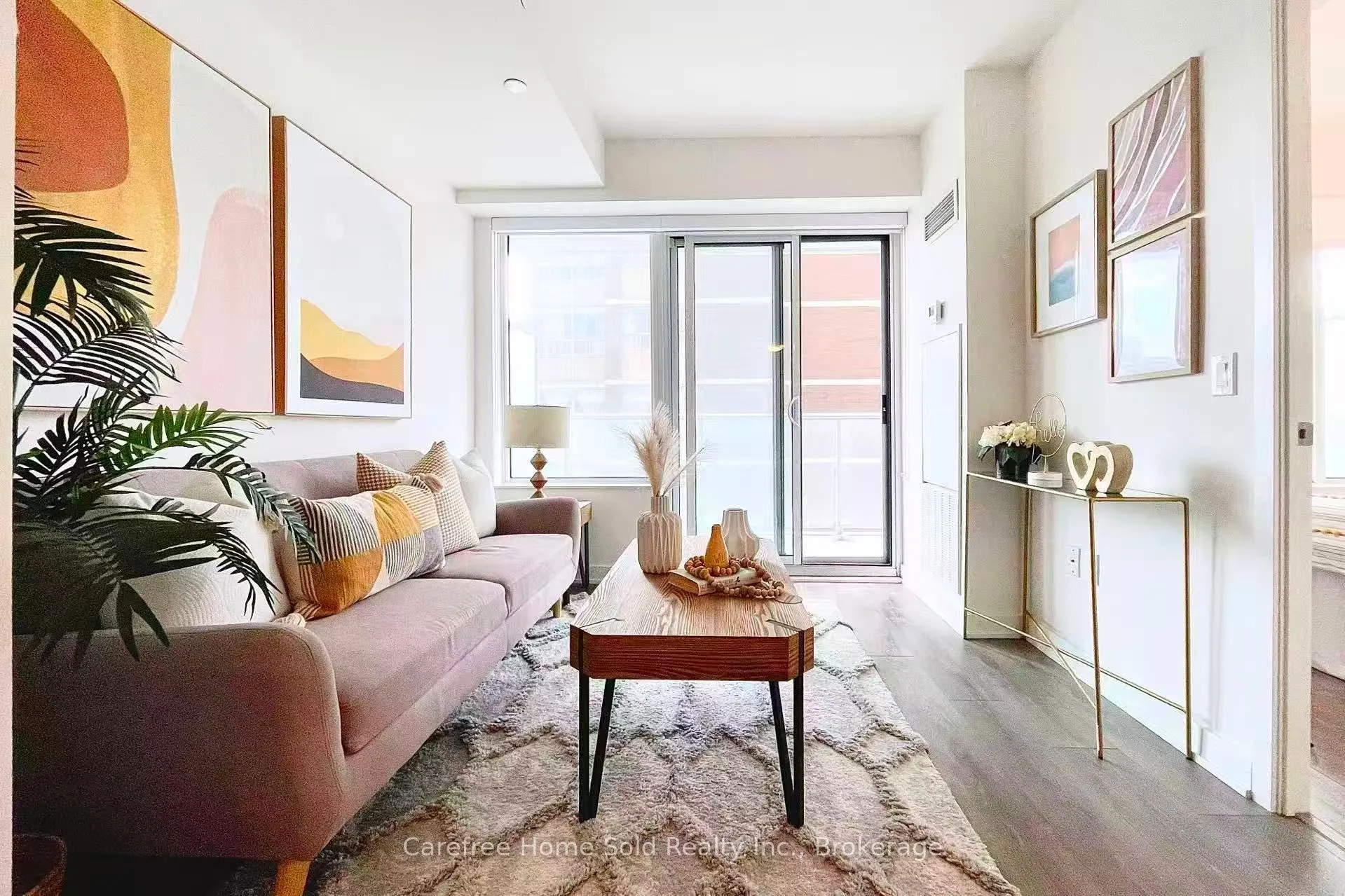 195 Redpath Avenue, #908
