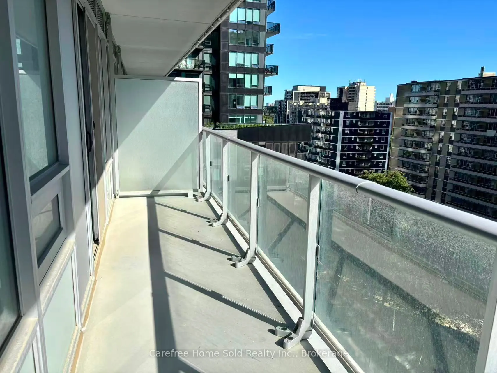 195 Redpath Avenue, #908
