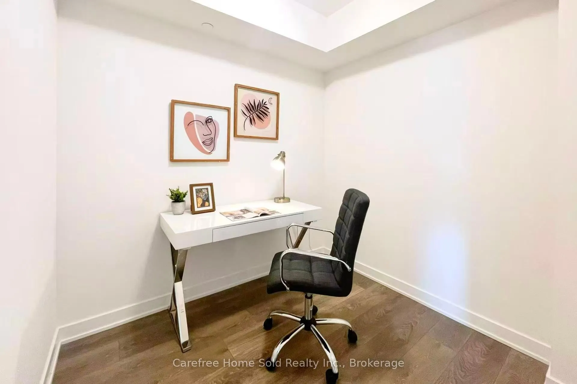 195 Redpath Avenue, #908