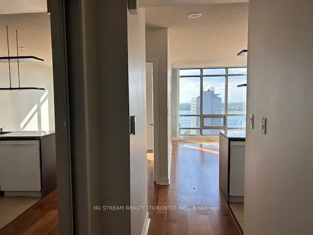 3 Navy Wharf Court, #2110