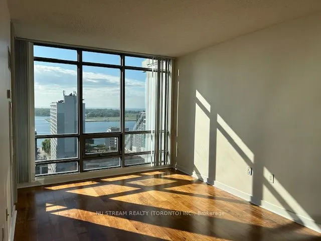 3 Navy Wharf Court, #2110