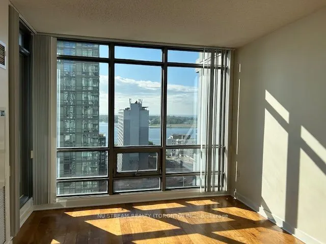 3 Navy Wharf Court, #2110