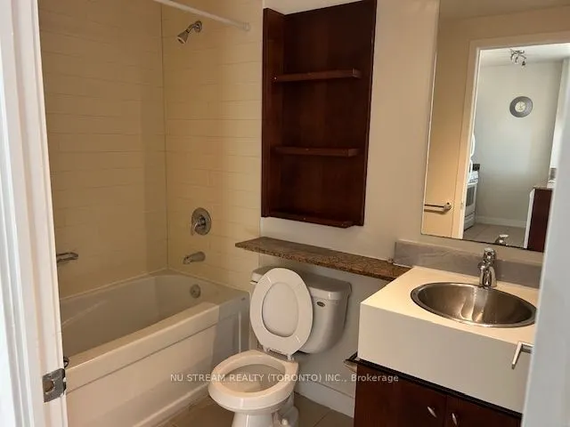 3 Navy Wharf Court, #2110