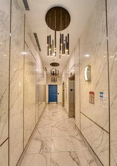 3 Navy Wharf Court, #2110