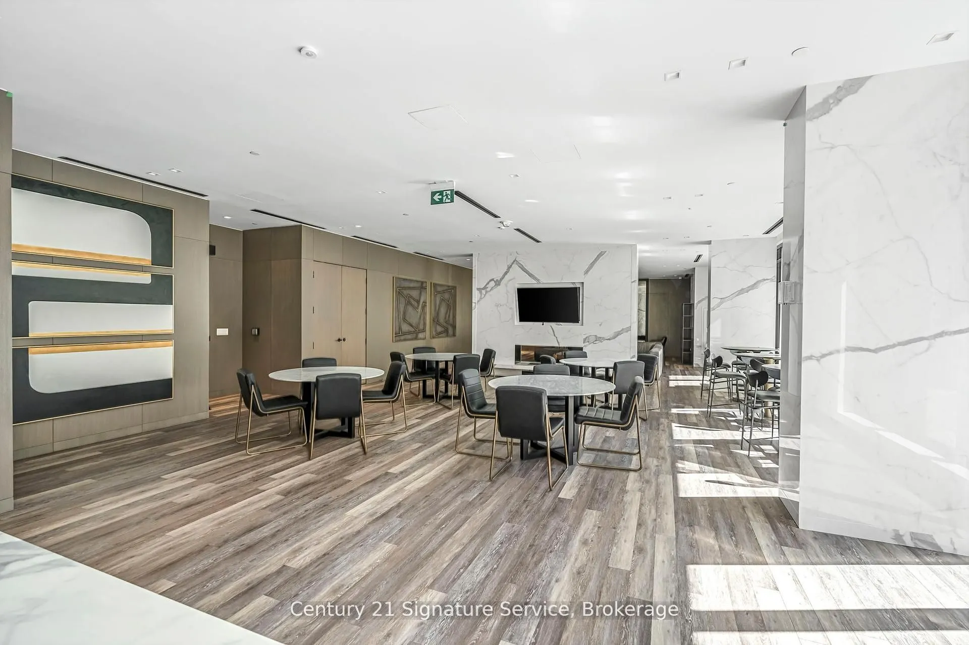 8 Tippett Road, #803