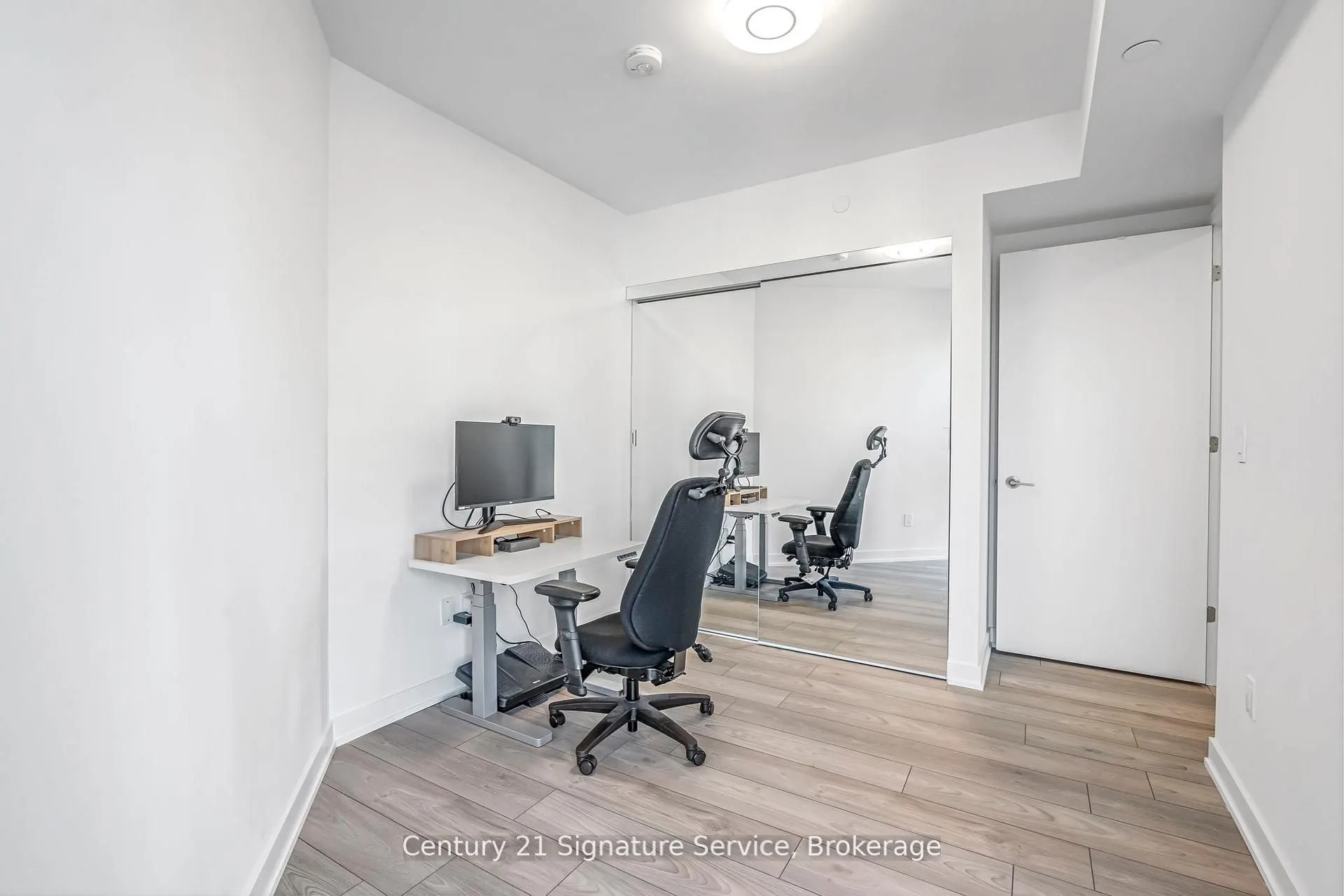 8 Tippett Road, #803