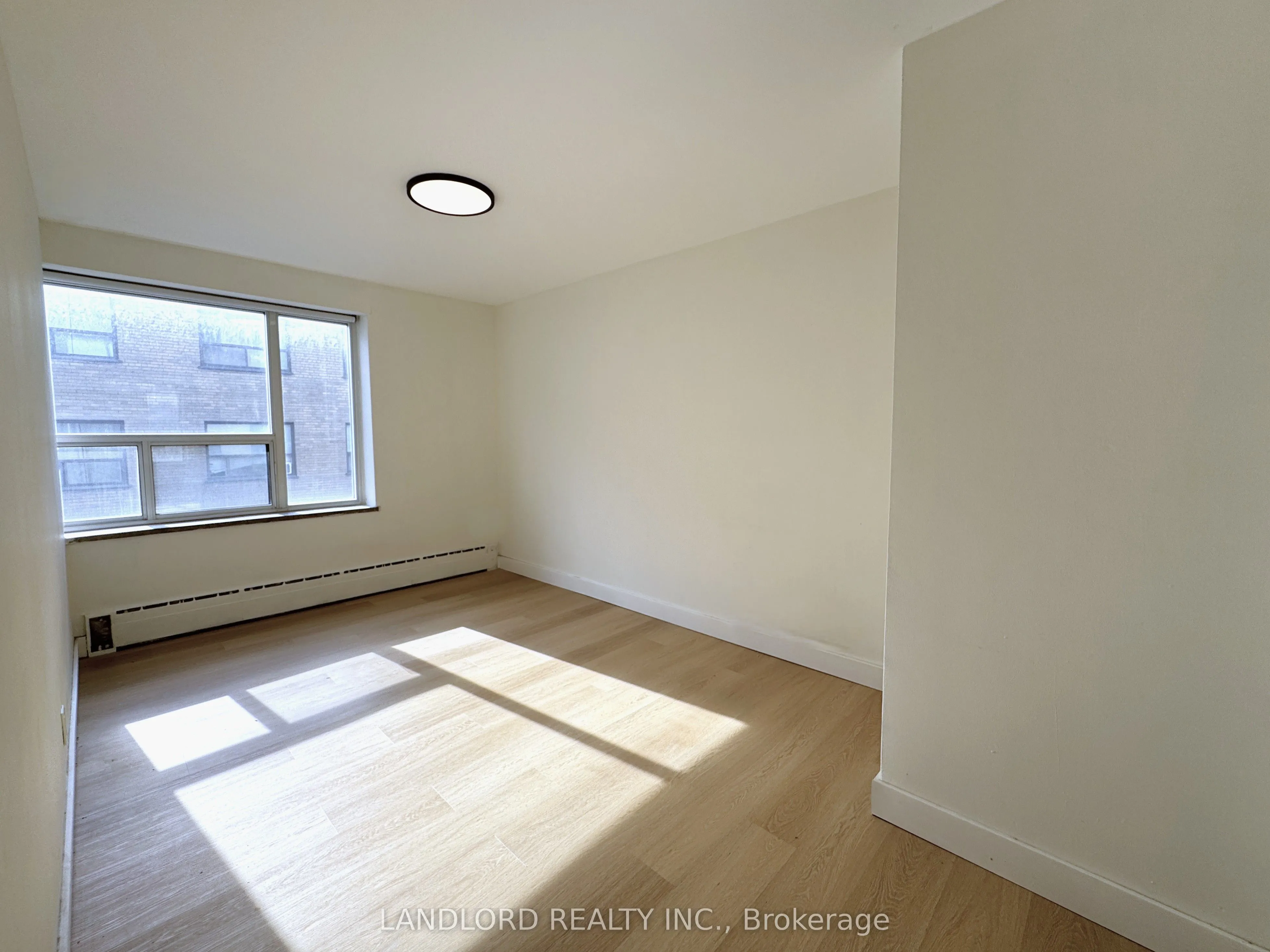 420 Eglinton Avenue E, #408