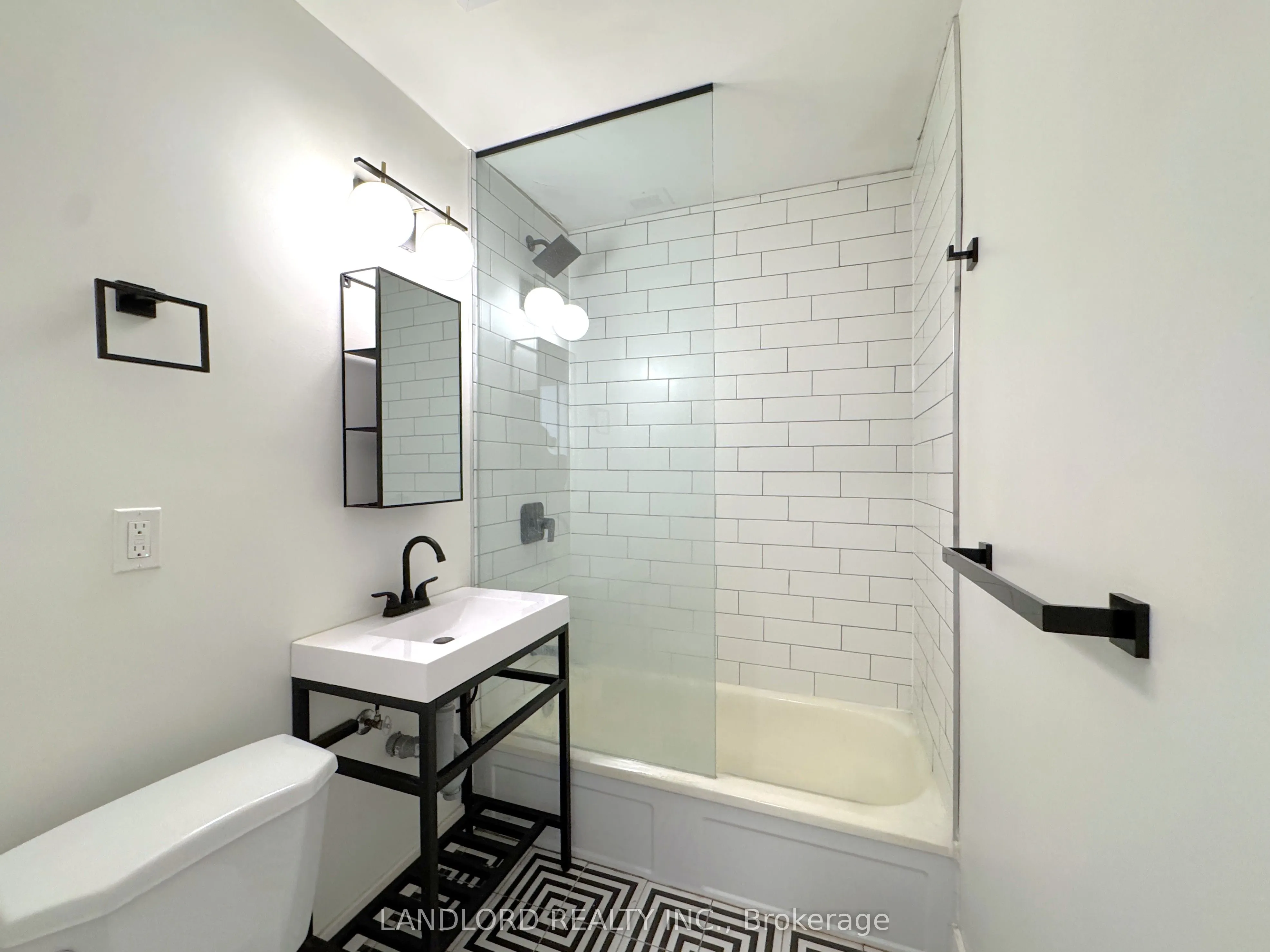 420 Eglinton Avenue E, #408