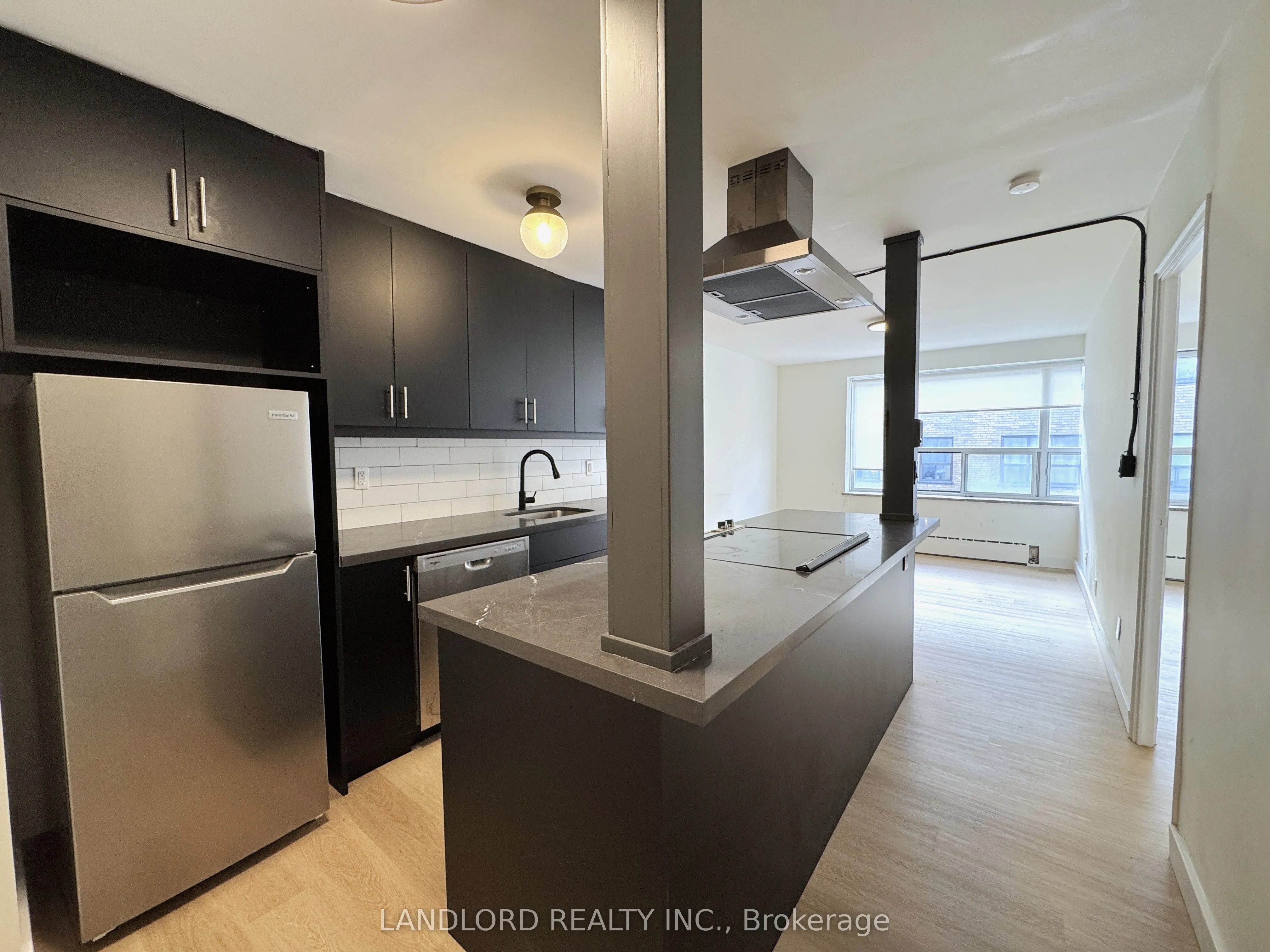 420 Eglinton Avenue E, #408