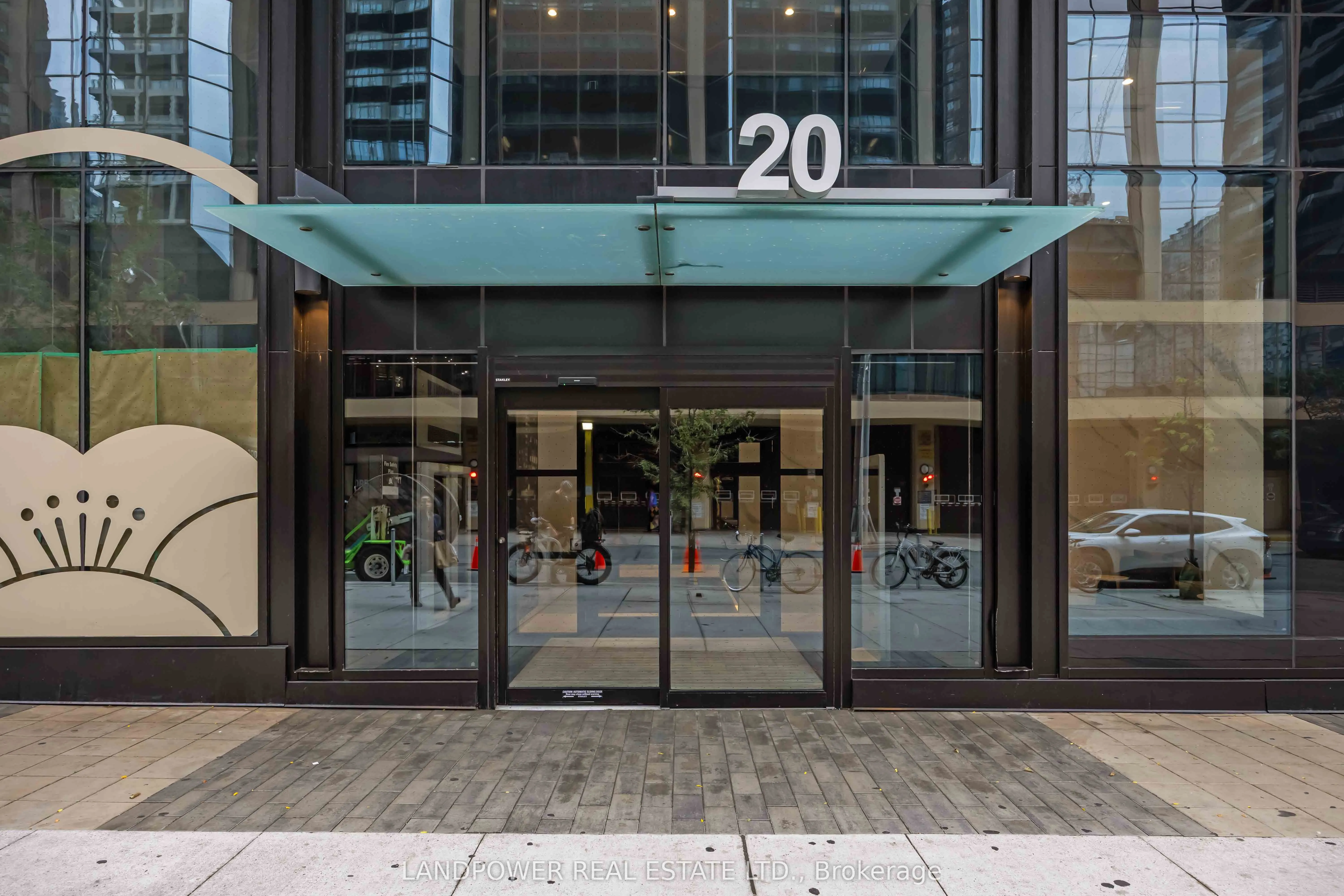 20 Edward Street, #1917