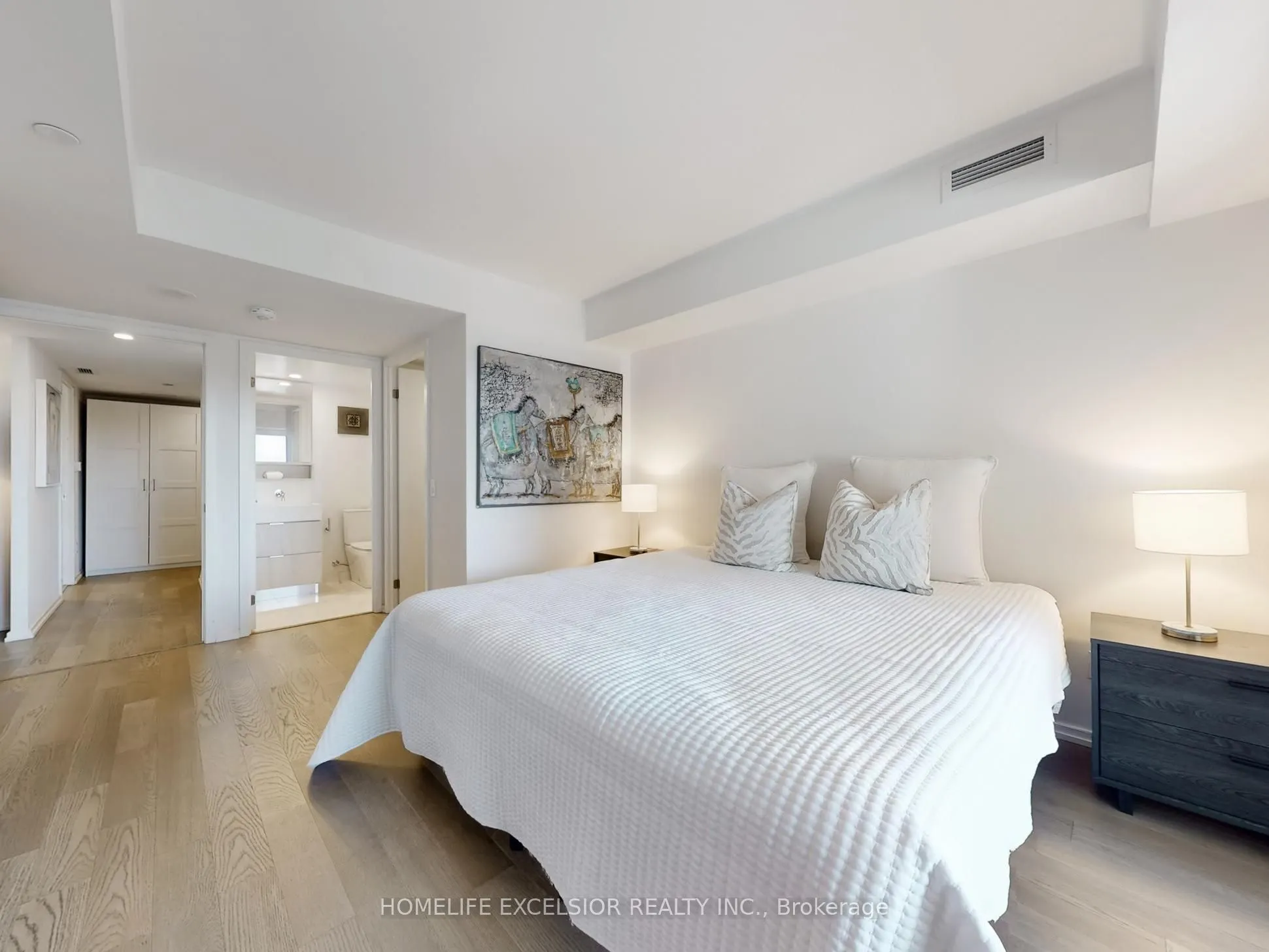 5 Soudan Avenue, #716